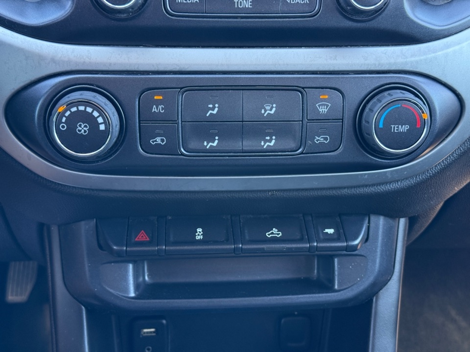 2015 Chevrolet Colorado LT, 39760, Photo