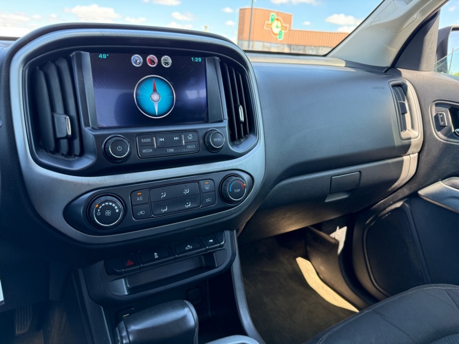 2015 Chevrolet Colorado LT, 39760, Photo