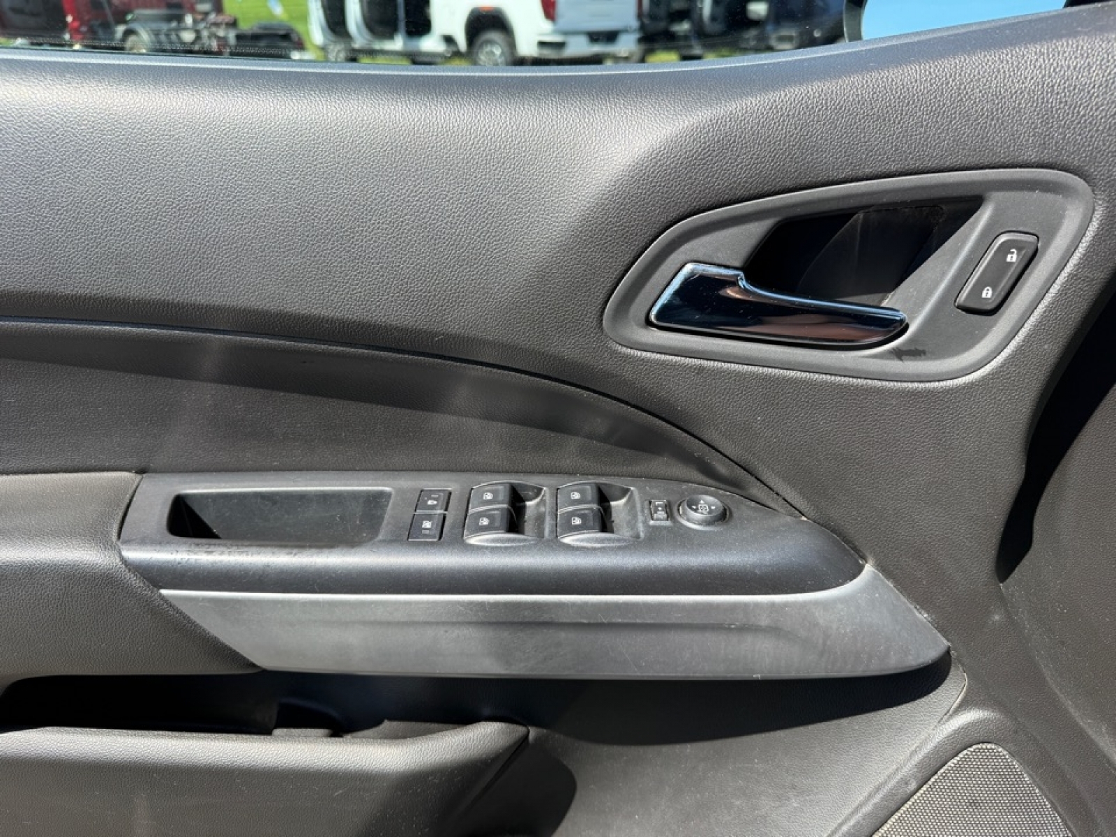 2015 Chevrolet Colorado LT, 39760, Photo