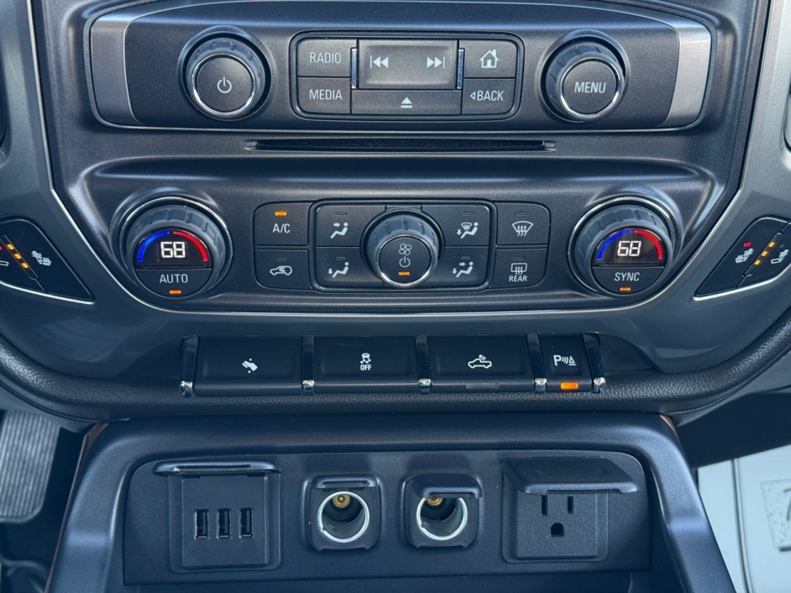 2015 Chevrolet Silverado 1500 1LZ, 39037, Photo