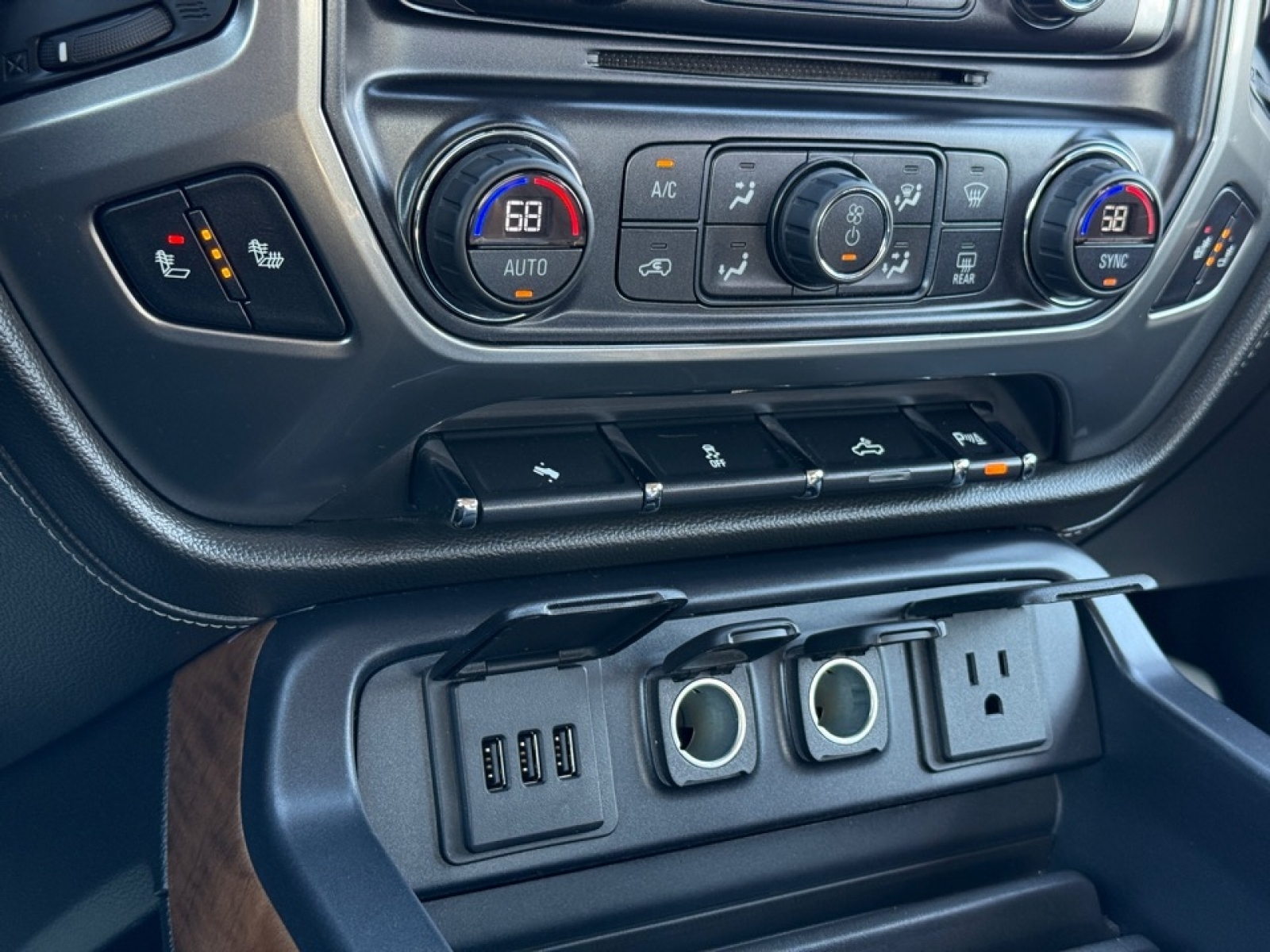 2015 Chevrolet Silverado 1500 1LZ, 39037, Photo