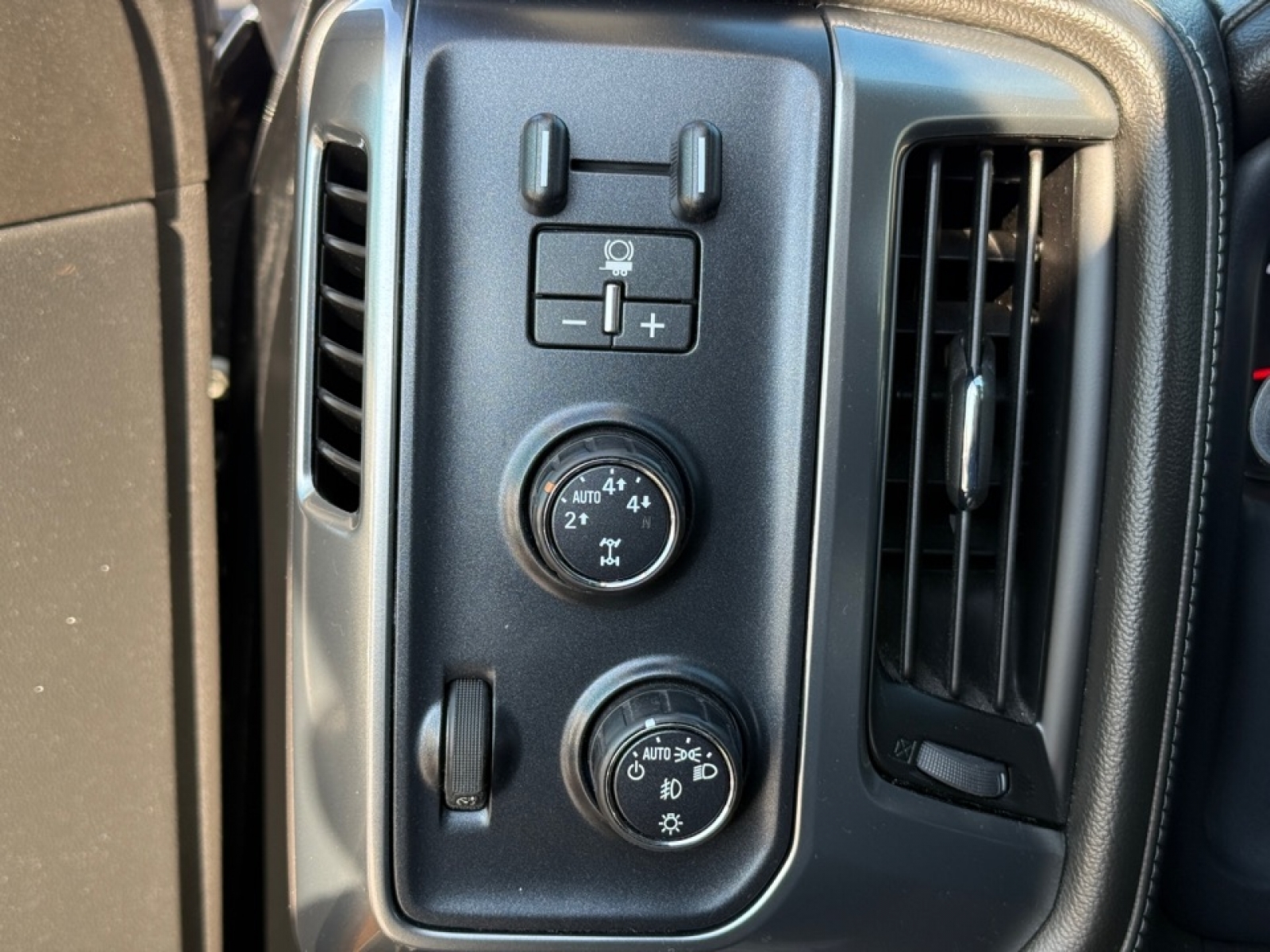 2015 Chevrolet Silverado 1500 1LZ, 39037, Photo