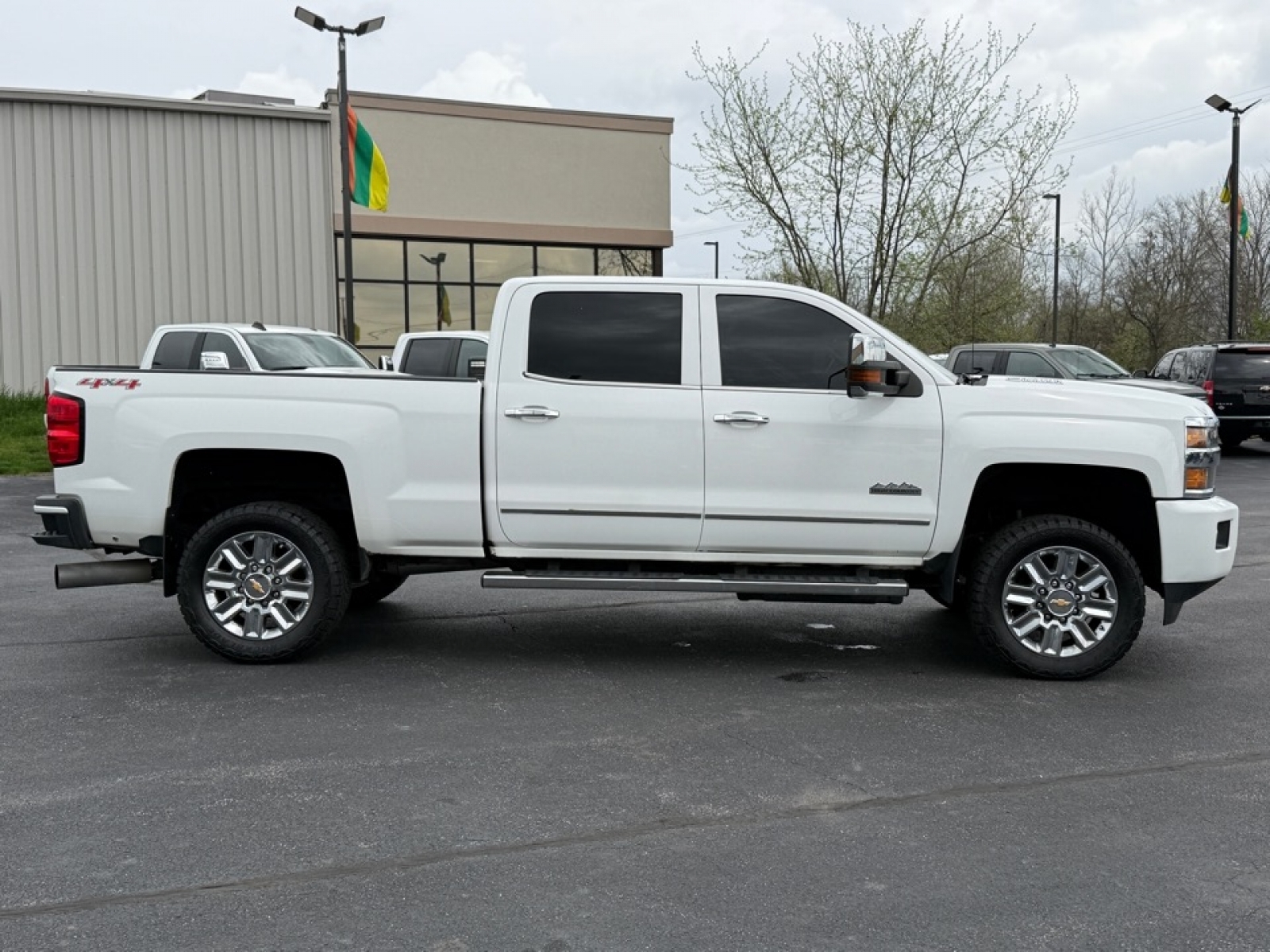 2015 Chevrolet Silverado 2500HD High Country, 39718, Photo