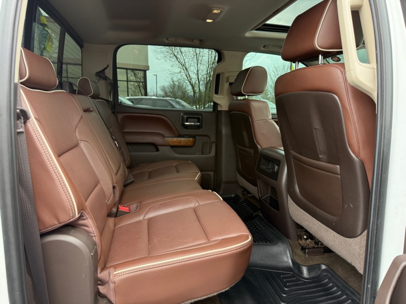 2015 Chevrolet Silverado 2500HD High Country, 39718, Photo