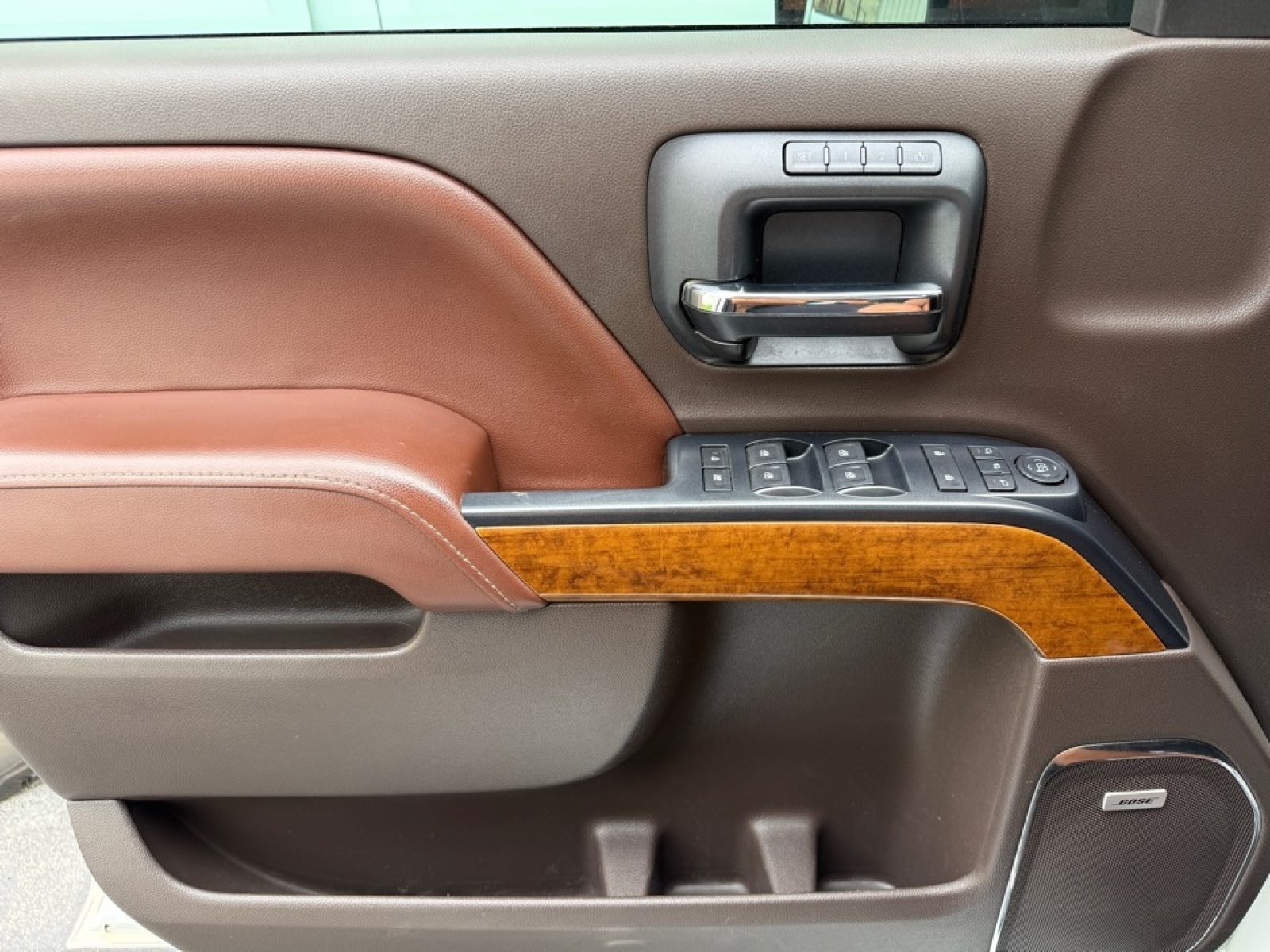 2015 Chevrolet Silverado 2500HD High Country, 39718, Photo