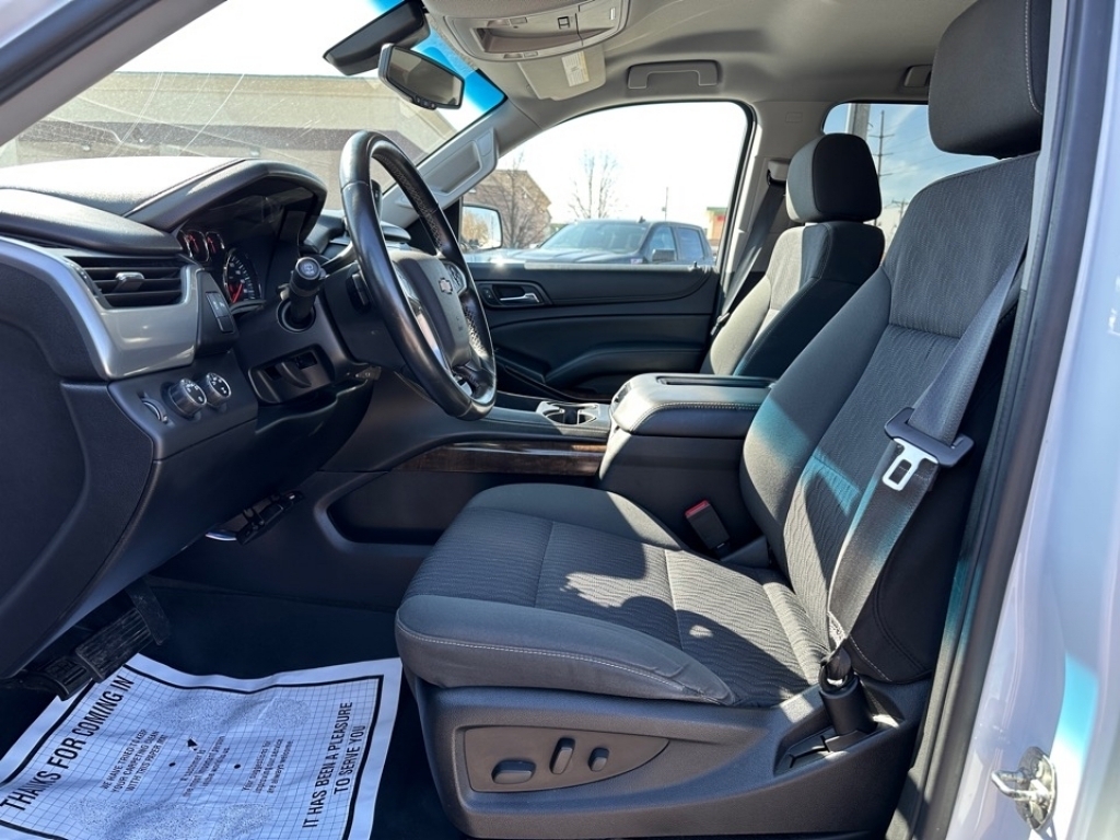 2015 Chevrolet Suburban LS, 39165A, Photo