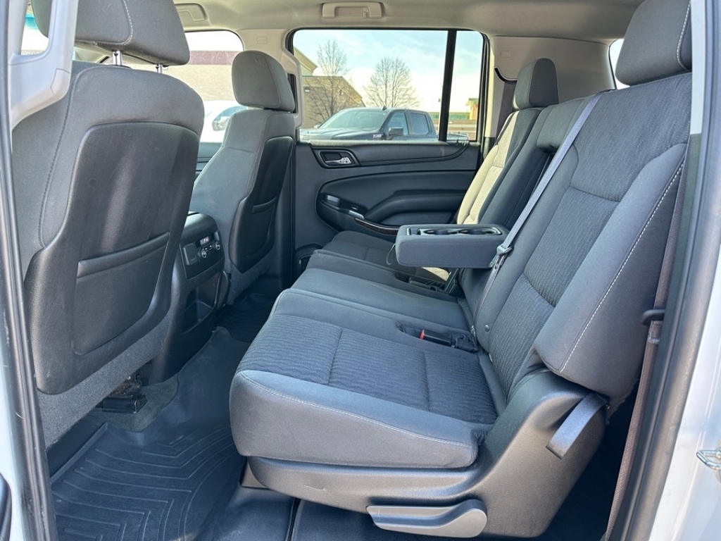 2015 Chevrolet Suburban LS, 39165A, Photo