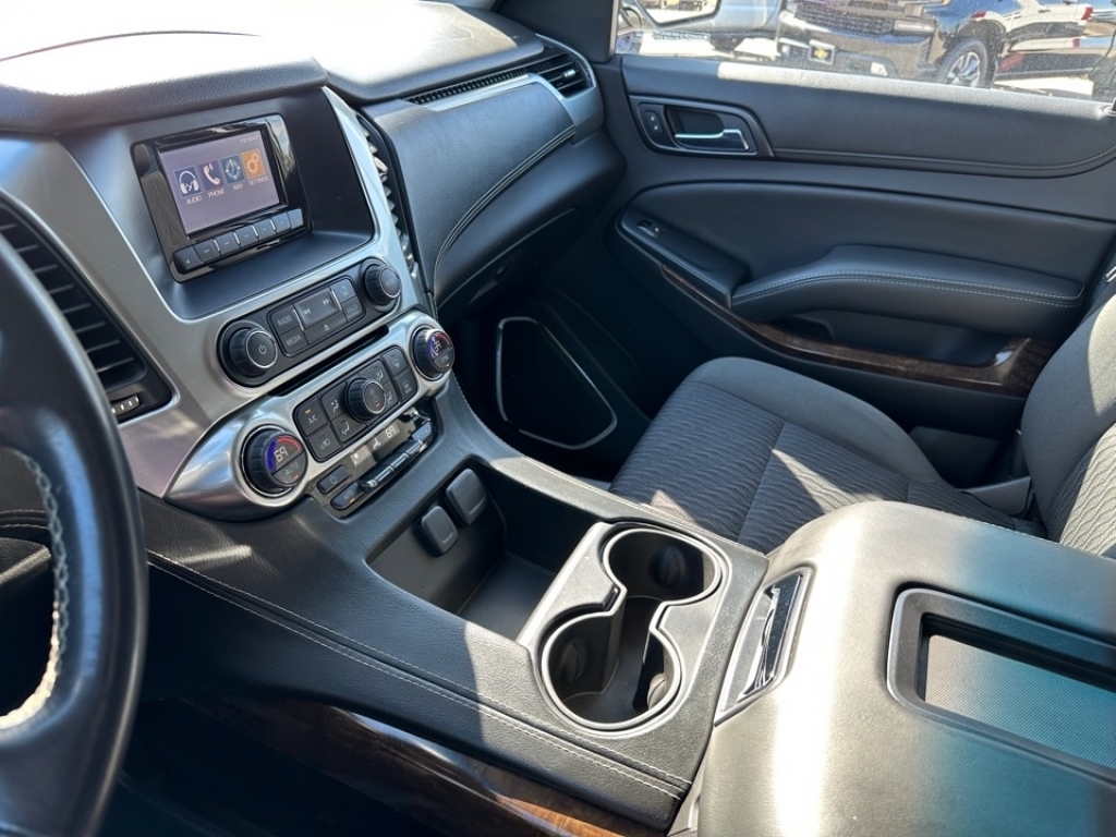 2015 Chevrolet Suburban LS, 39165A, Photo