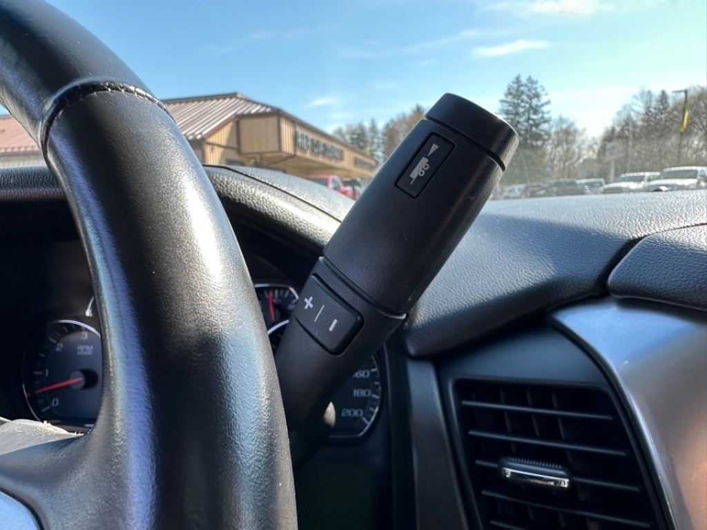 2015 Chevrolet Suburban LS, 39165A, Photo