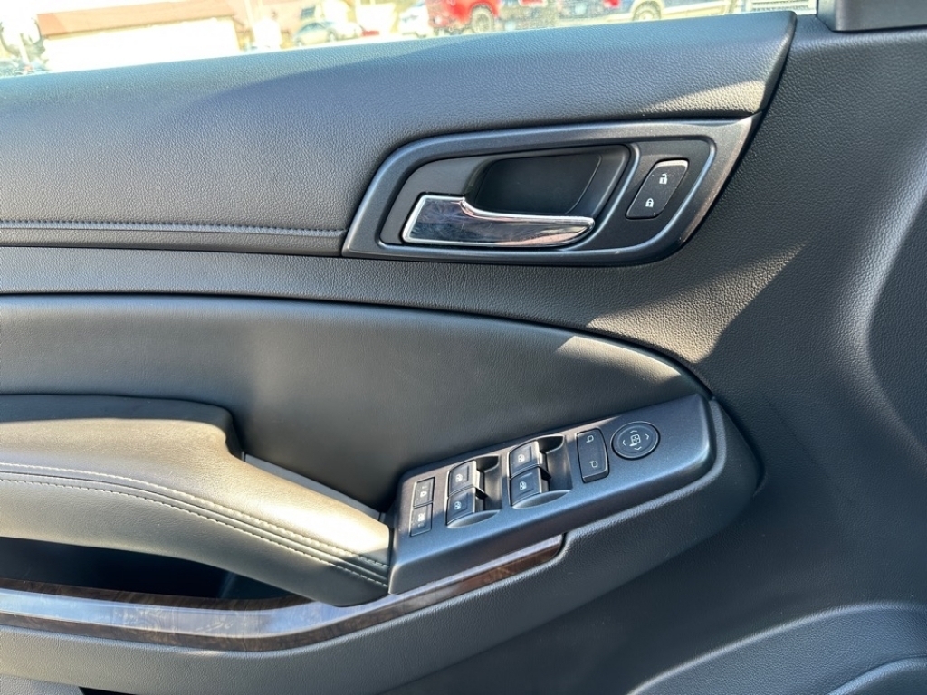 2015 Chevrolet Suburban LS, 39165A, Photo