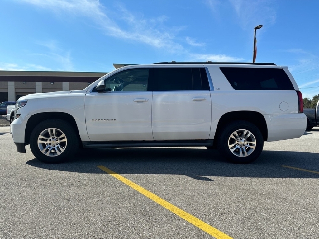 2015 Chevrolet Suburban LS, 39165A, Photo