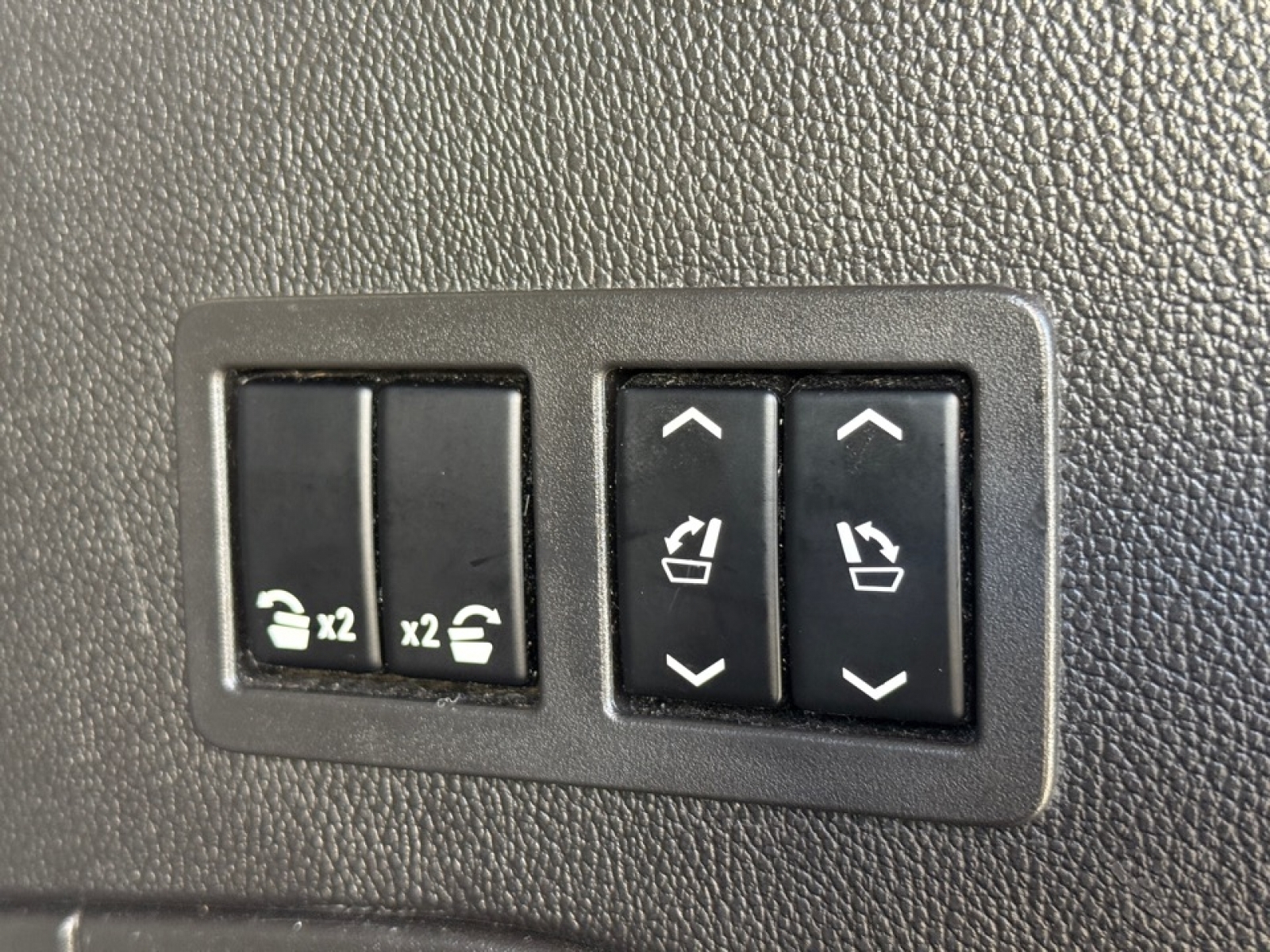 2015 Chevrolet Tahoe LTZ, 37129C, Photo