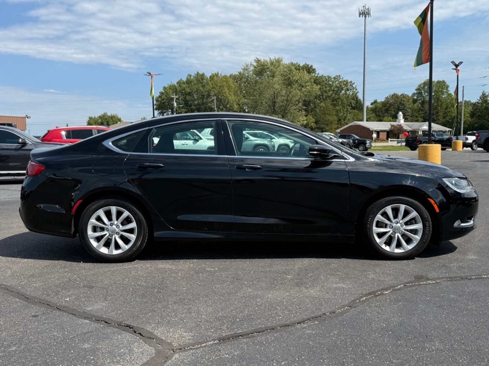 2015 Chrysler 200 C photo 9