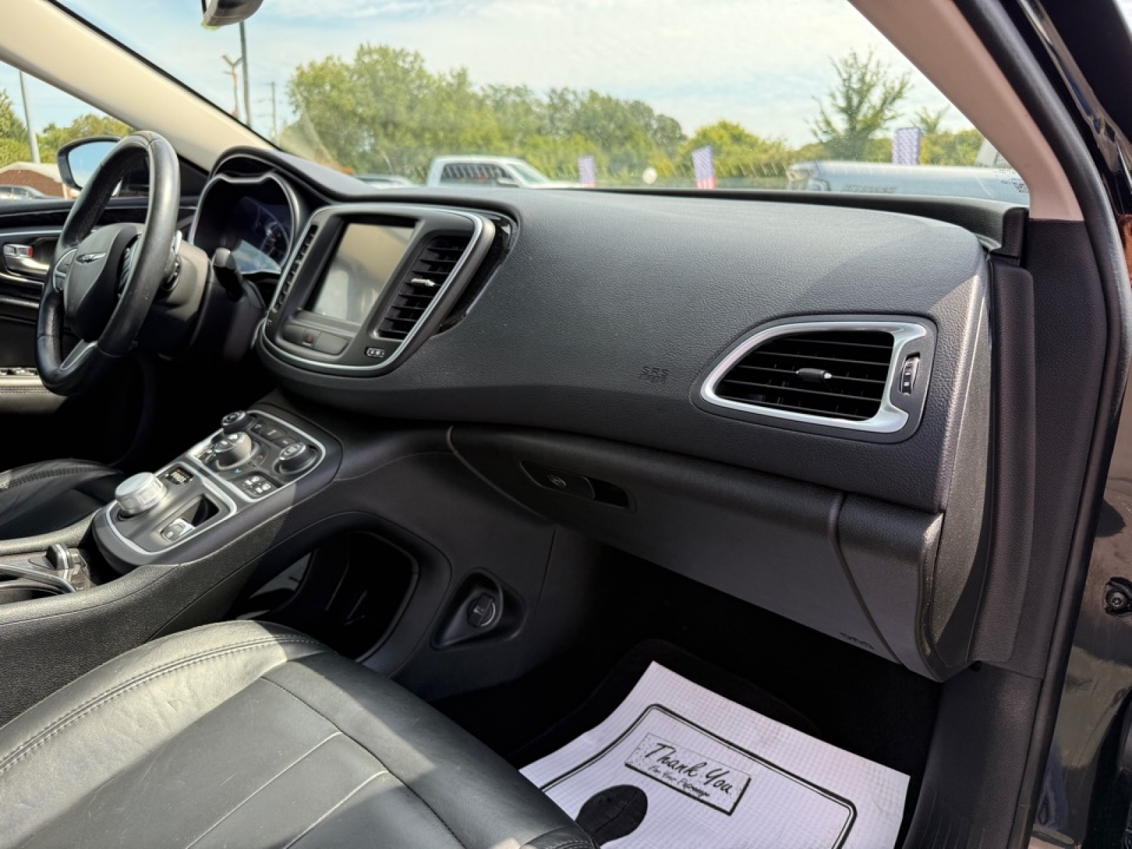 2015 Chrysler 200 C photo 11