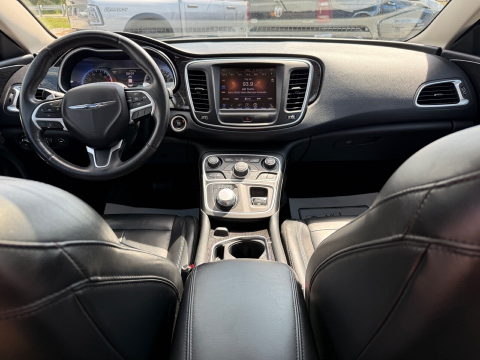 2015 Chrysler 200 C photo 20
