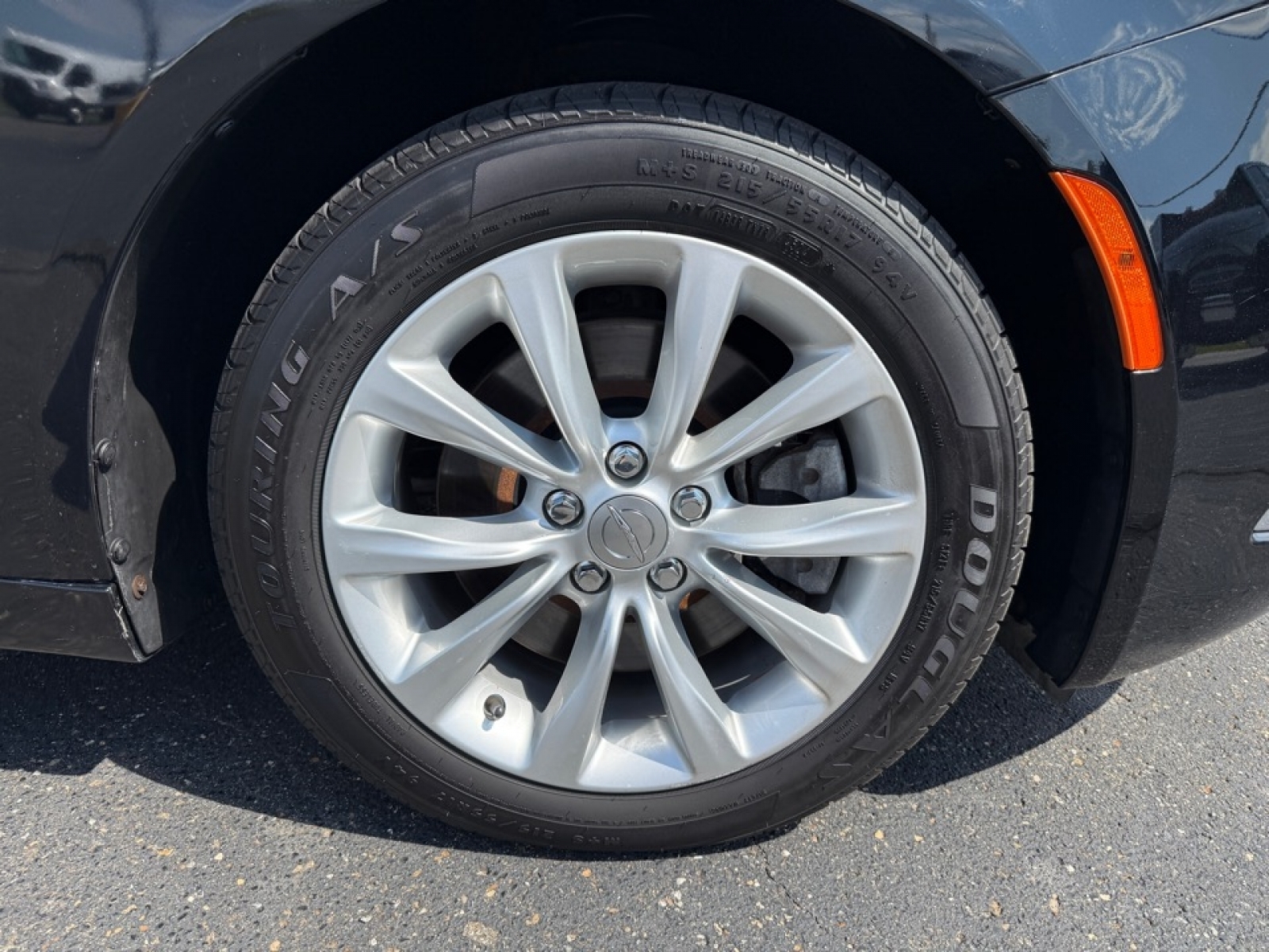 2015 Chrysler 200 C photo 22