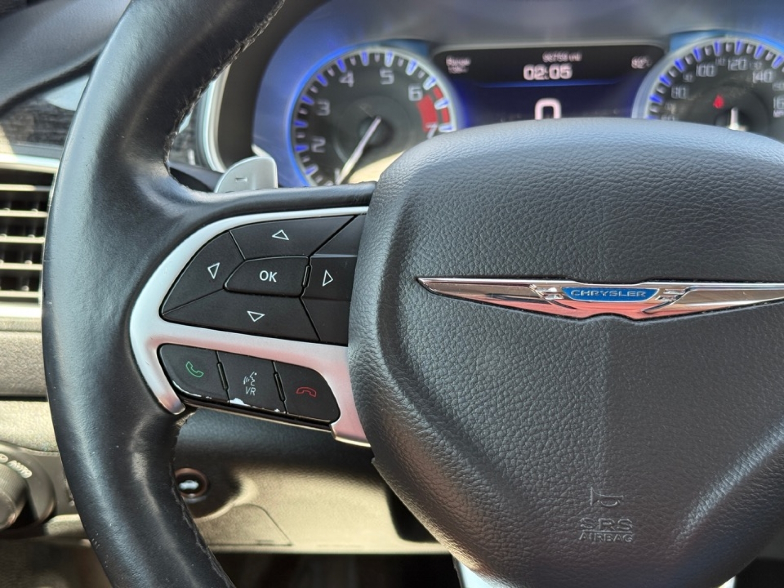 2015 Chrysler 200 C photo 30