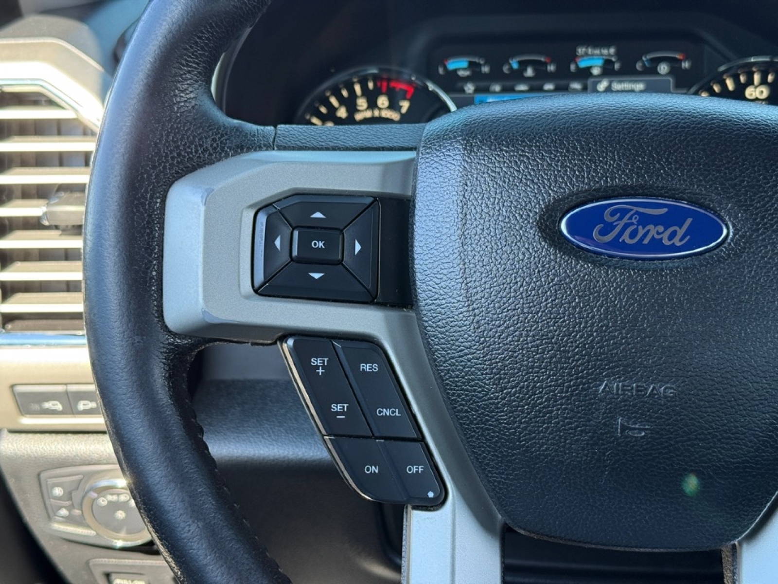 2015 Ford F-150 XLT, 39305A, Photo