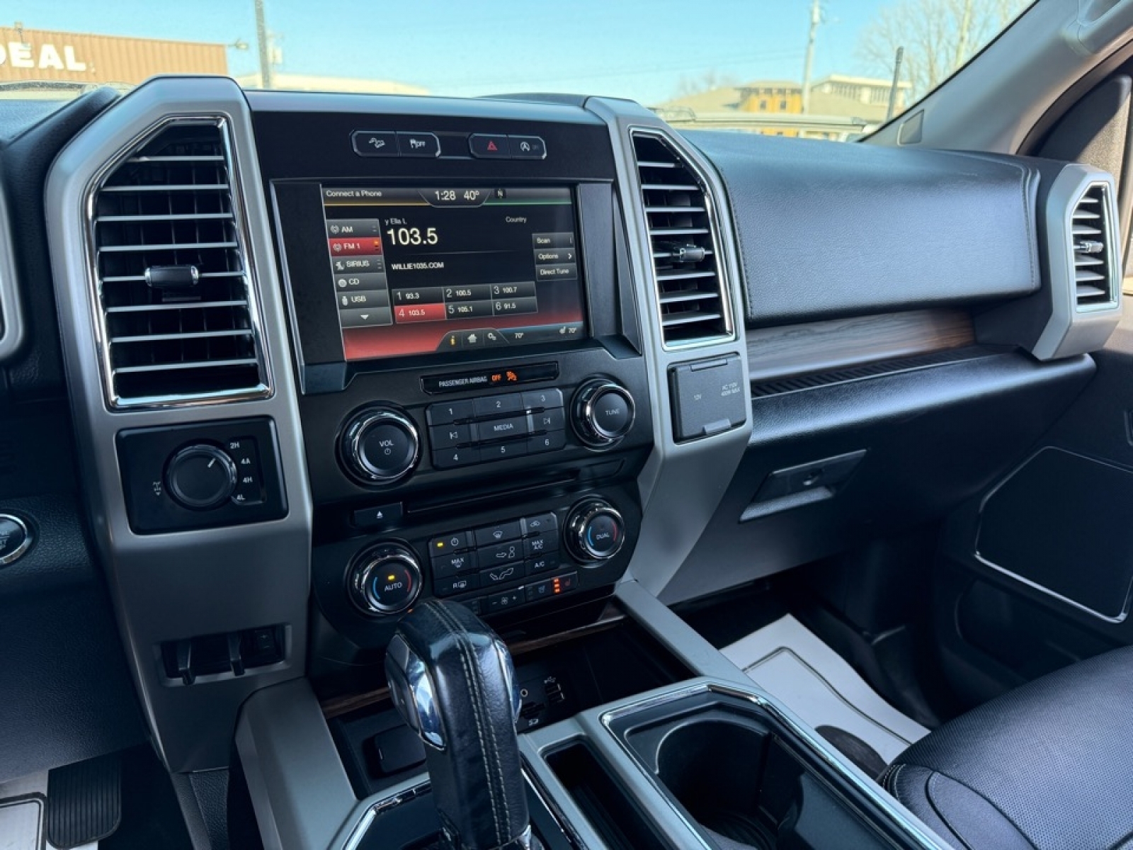 2015 Ford F-150 XLT, 39305A, Photo