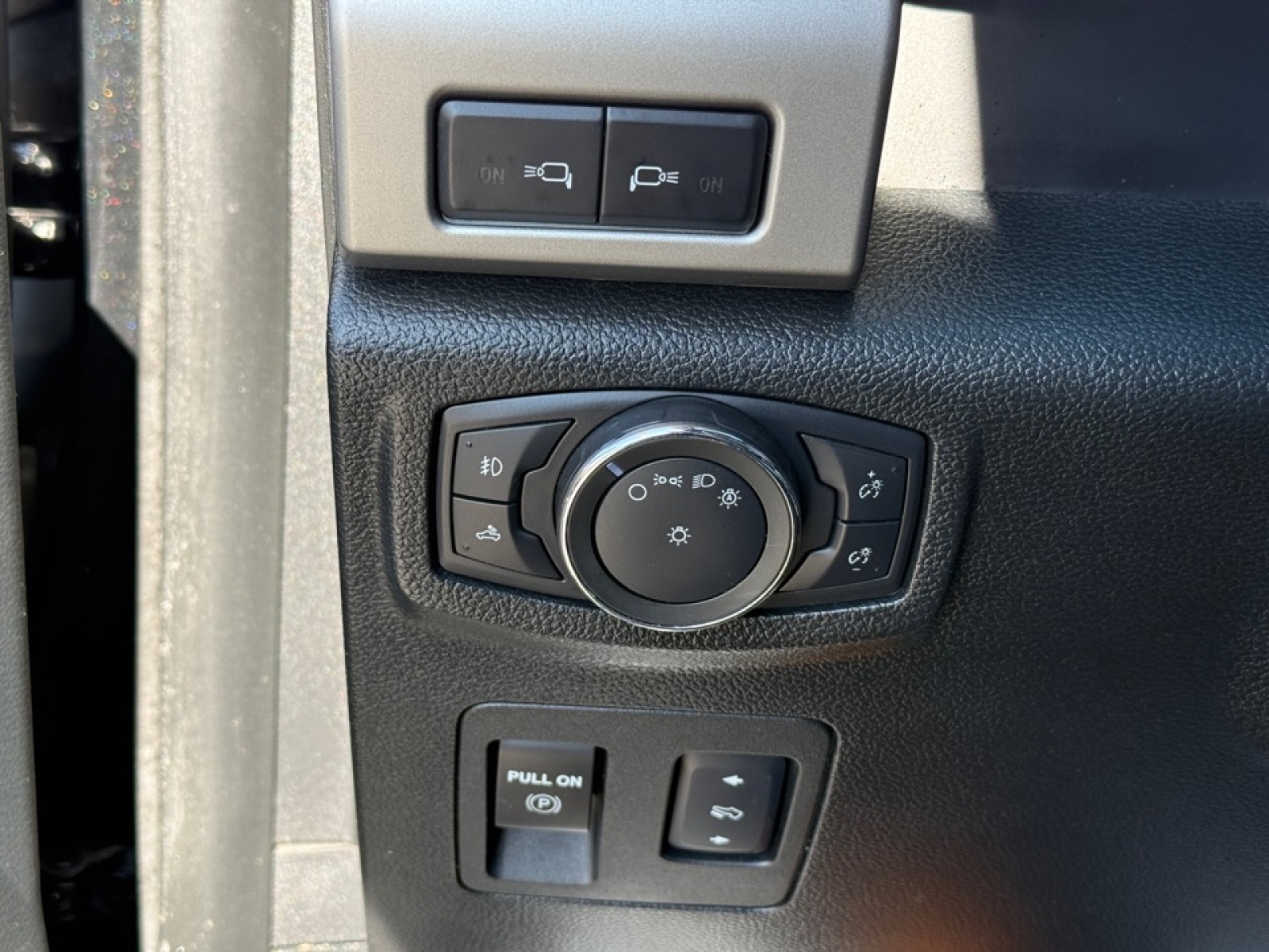 2015 Ford F-150 XLT, 39305A, Photo