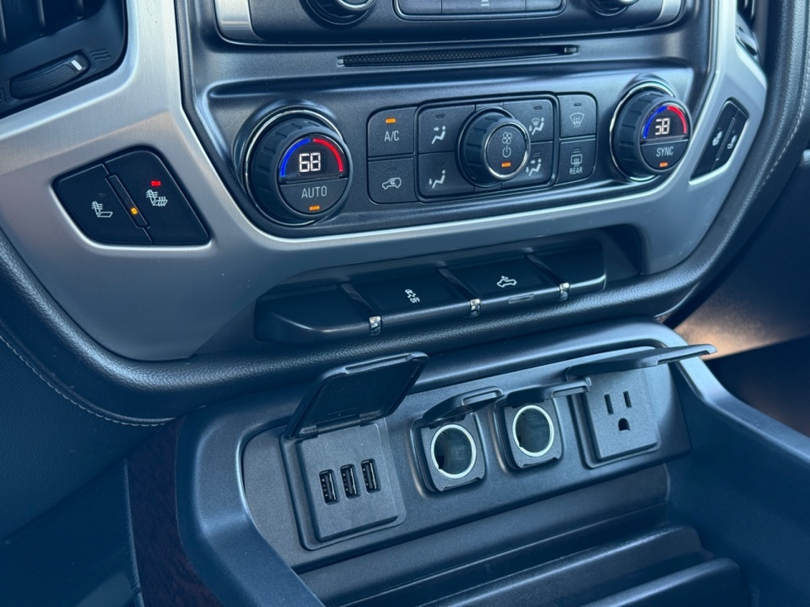 2015 GMC Sierra 1500 SLE, 39006, Photo