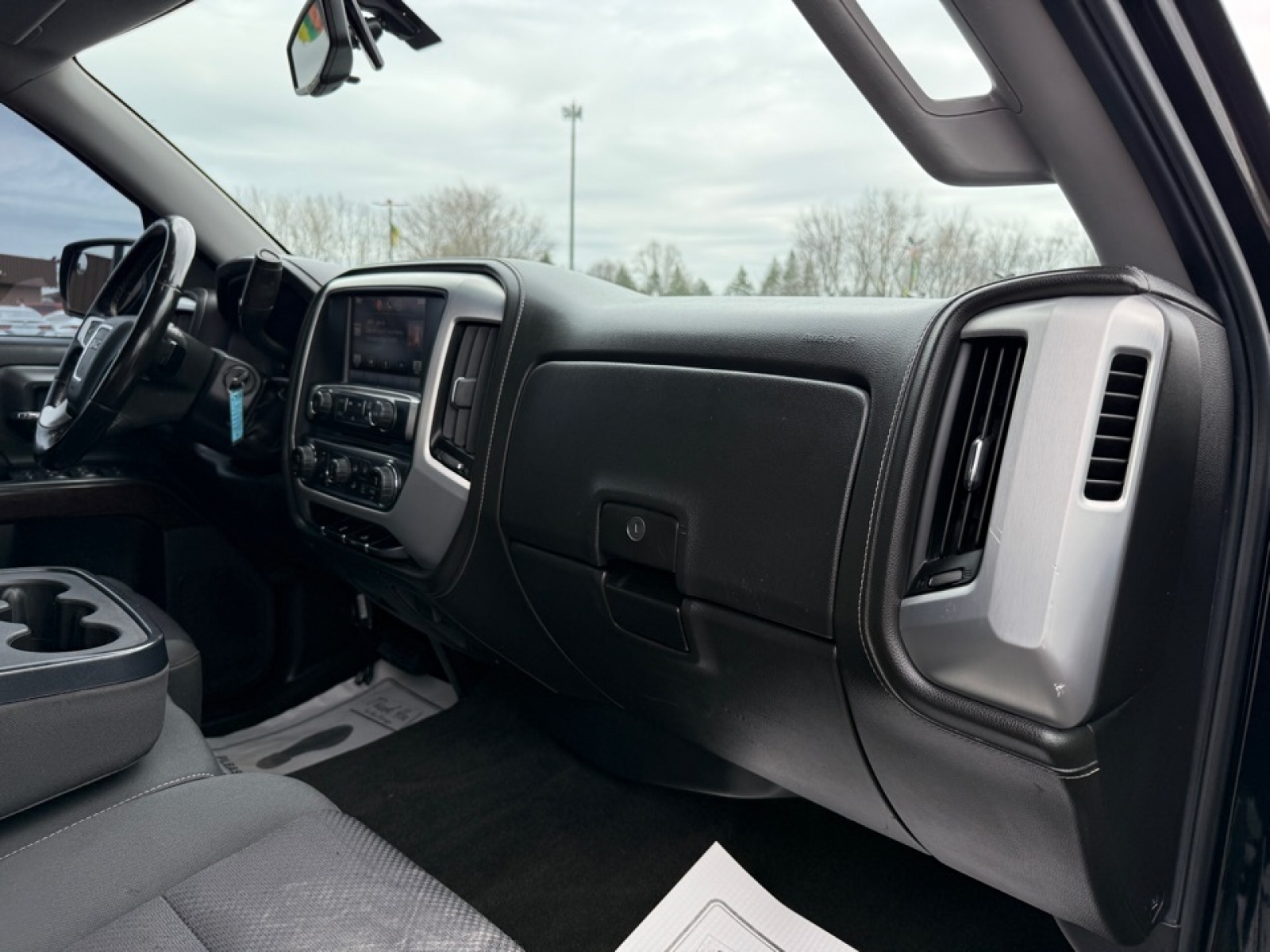 2015 GMC Sierra 1500 SLE, 39645, Photo