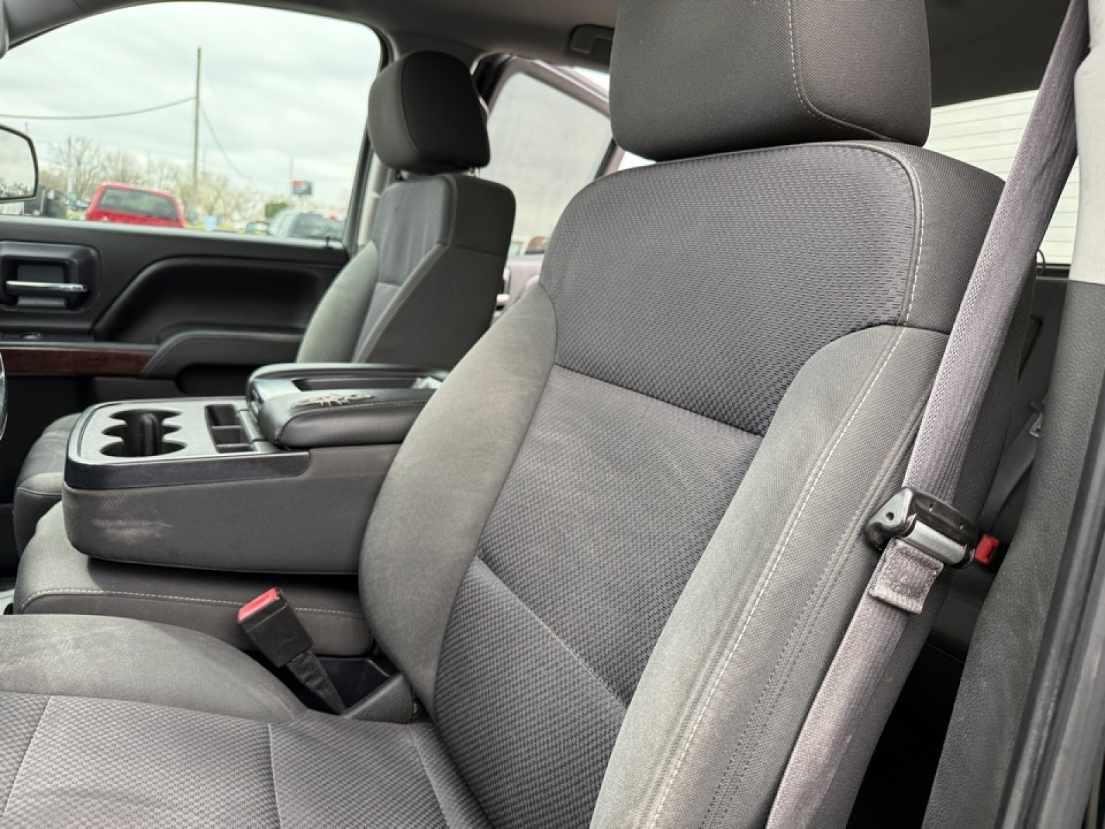 2015 GMC Sierra 1500 SLE, 39645, Photo