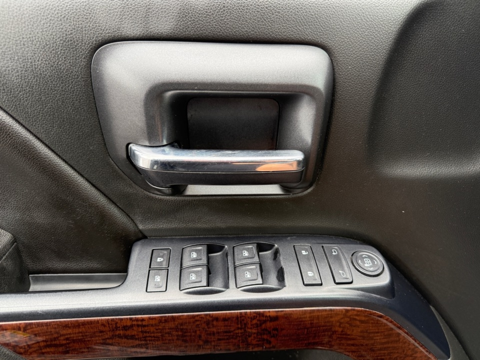 2015 GMC Sierra 1500 SLE, 39645, Photo