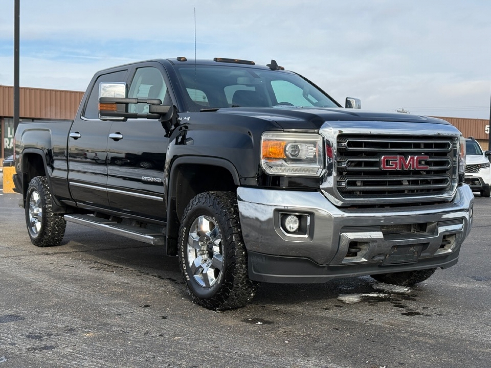 2015 GMC Sierra 2500HD SLT, 39328, Photo