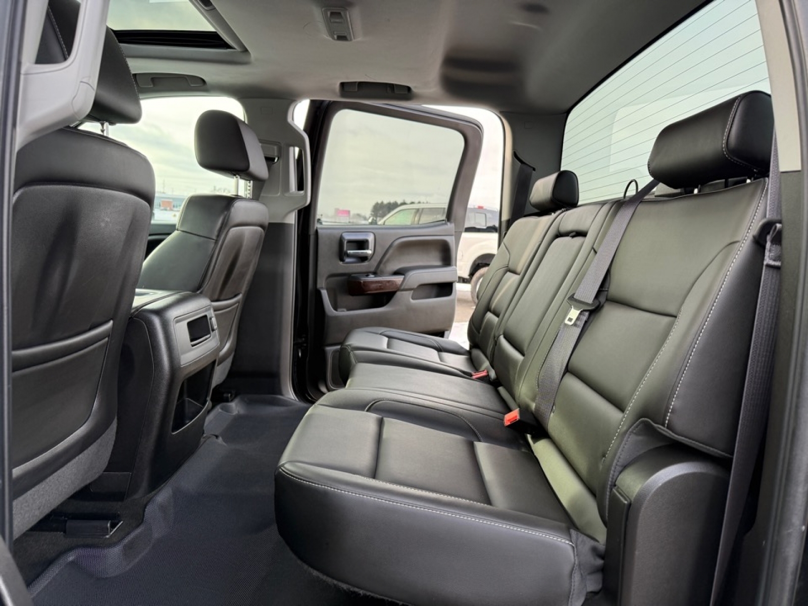 2015 GMC Sierra 2500HD SLT, 39328, Photo