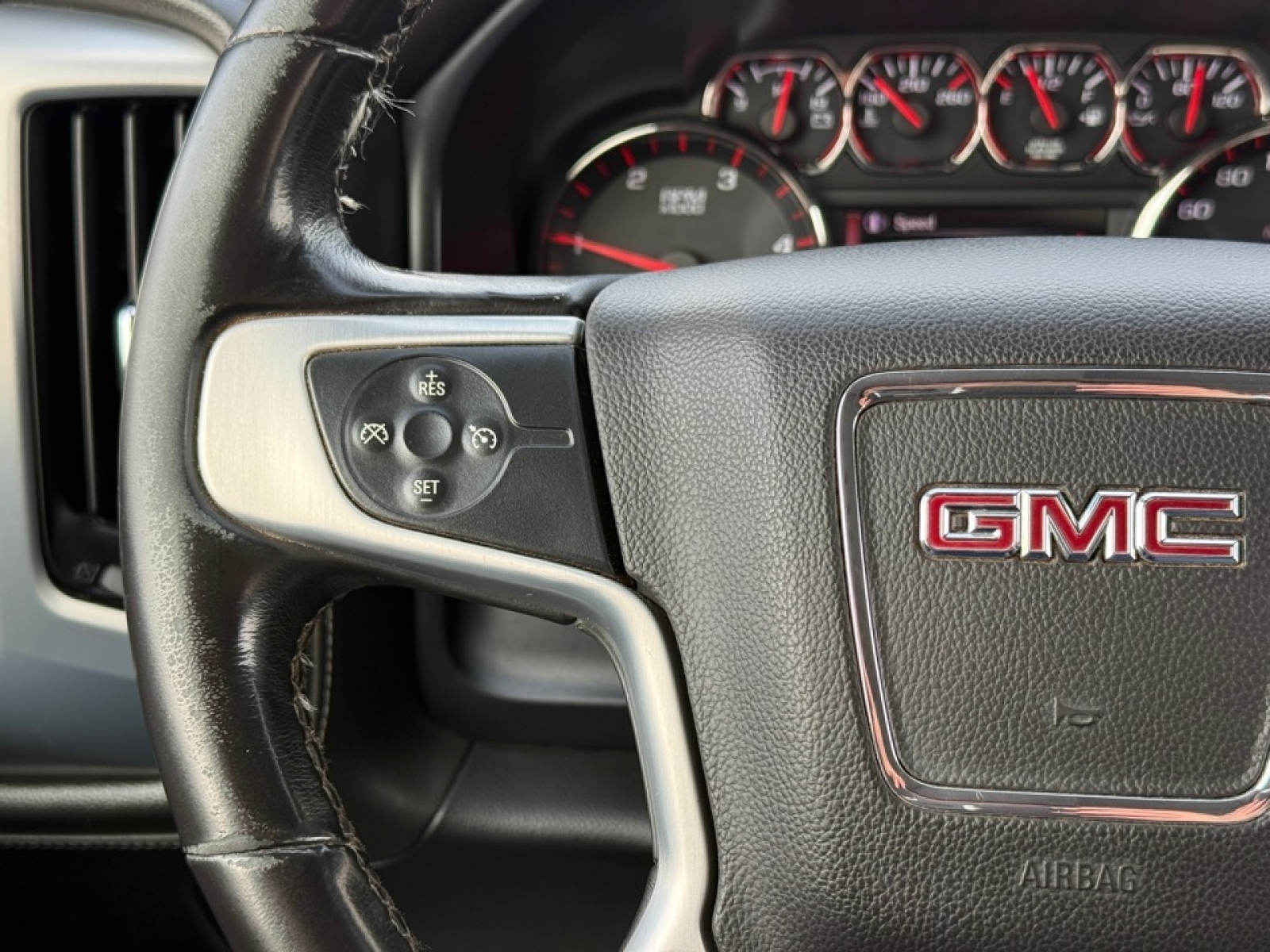 2015 GMC Sierra 2500HD SLT, 39328, Photo