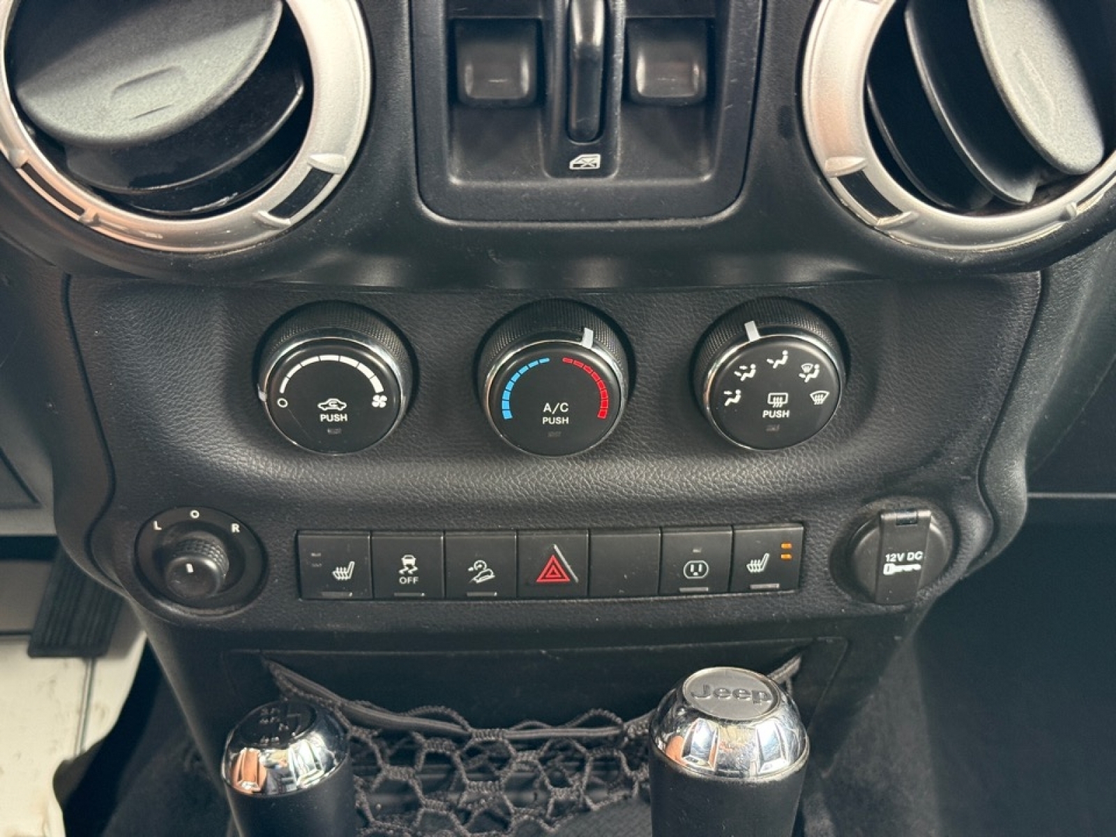 2015 Jeep Wrangler Unlimited Rubicon Hard Rock, 38611B, Photo