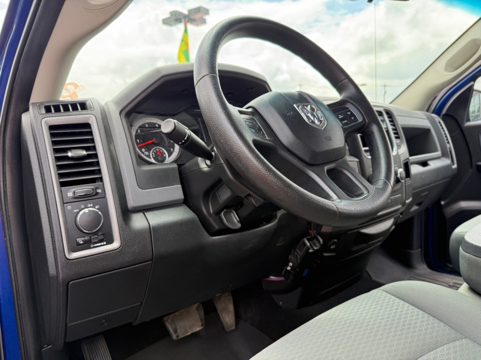 2015 Ram 1500 ST photo 13
