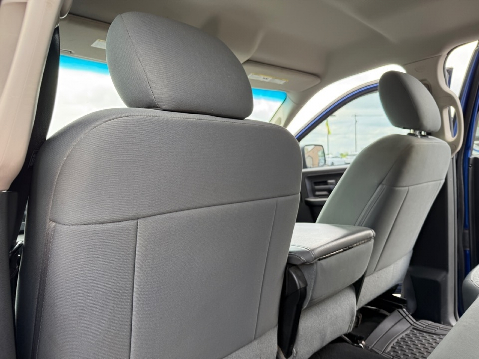 2015 Ram 1500 ST photo 17