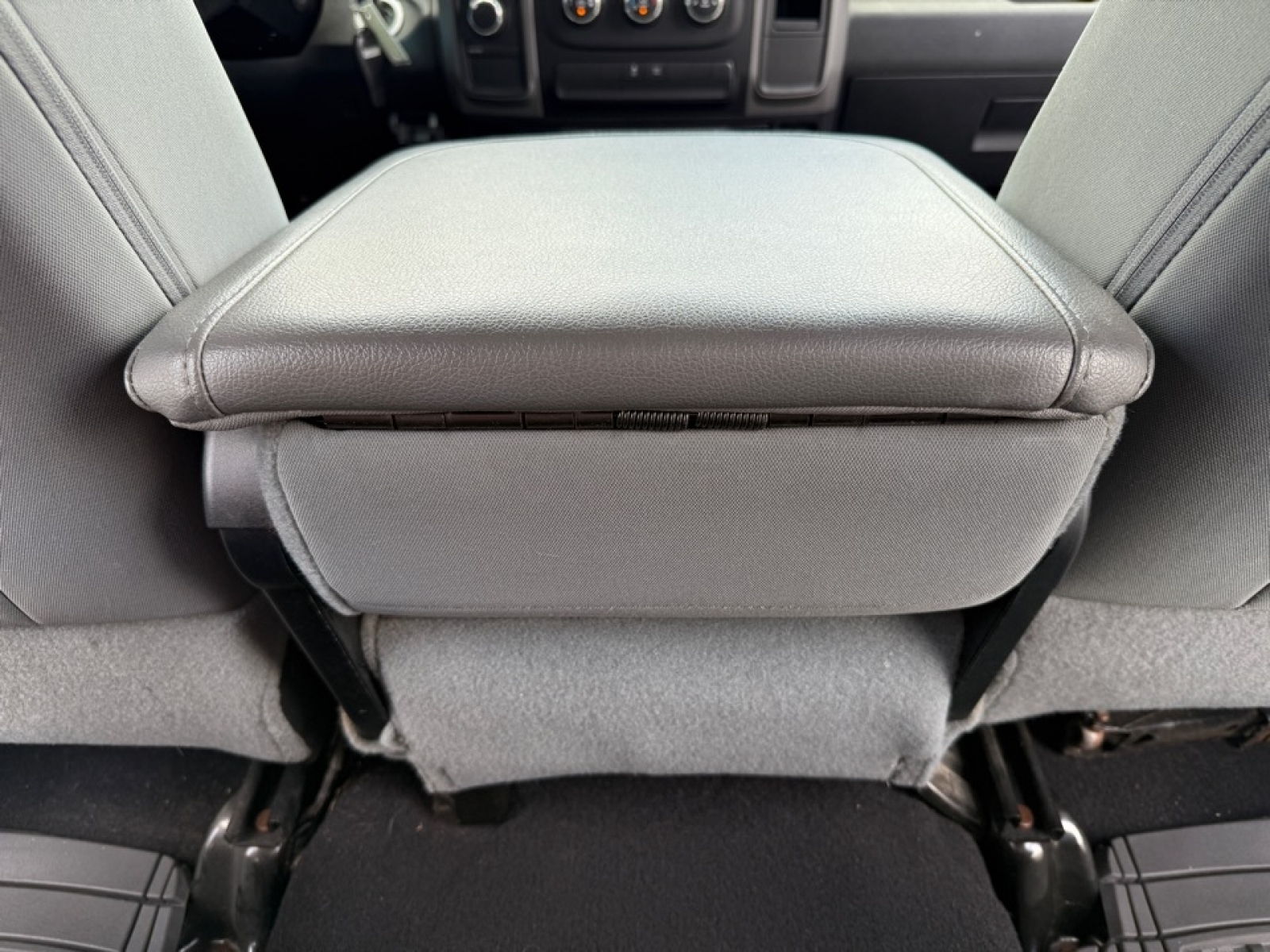 2015 Ram 1500 ST photo 28