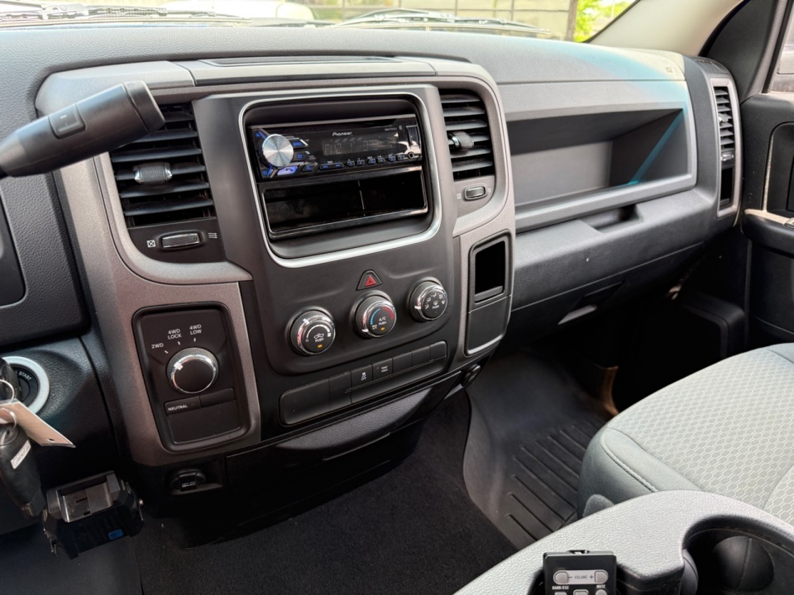 2015 Ram 1500 ST photo 27