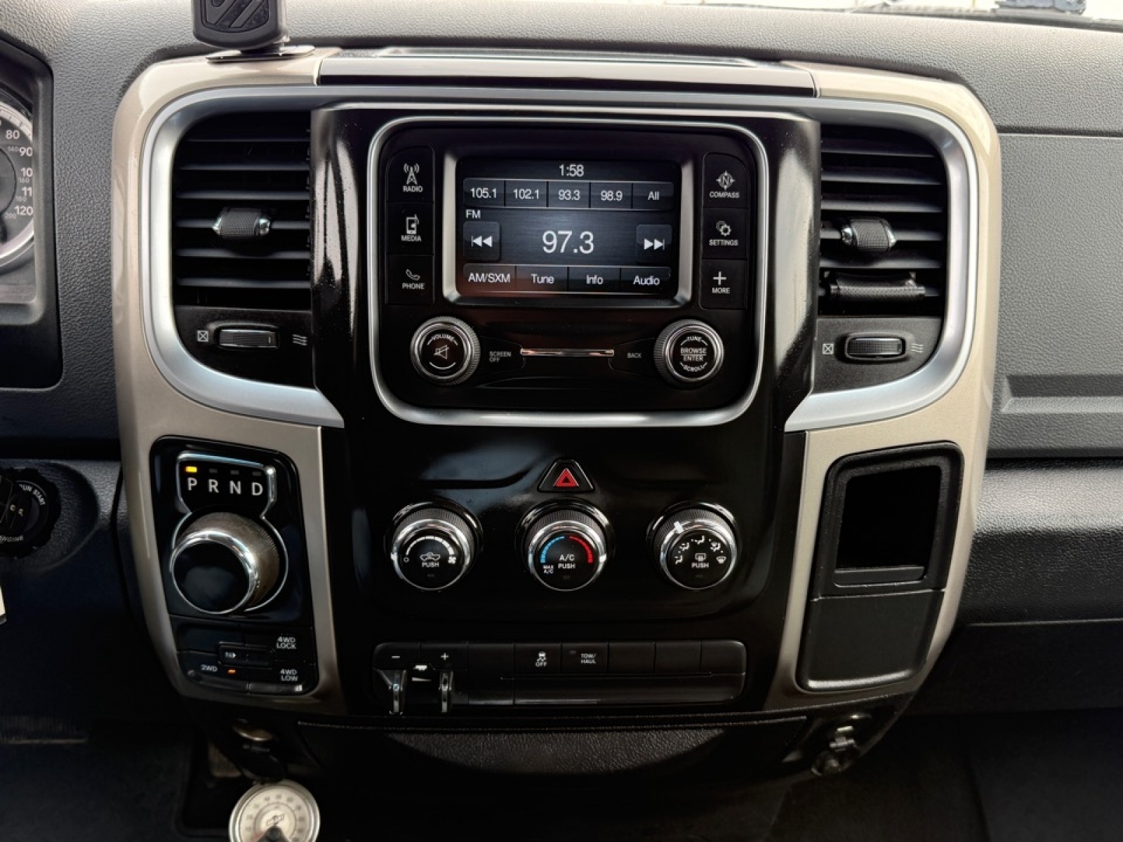 2015 Ram 1500 SLT, 39226A, Photo