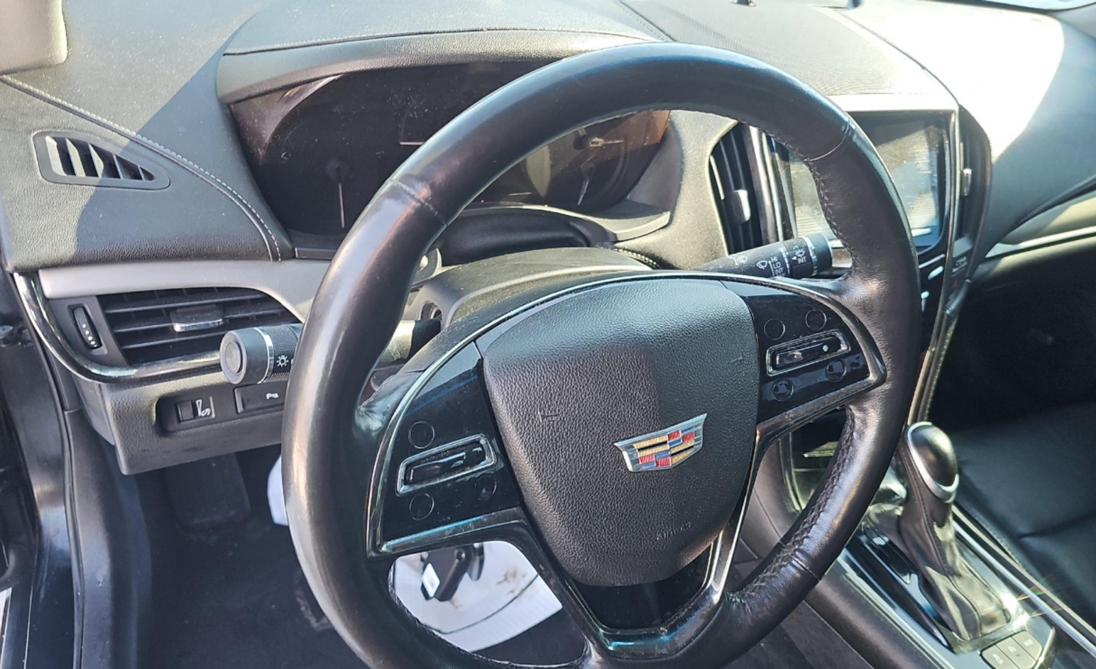 2016 Cadillac ATS Luxury Collection, 39647, Photo