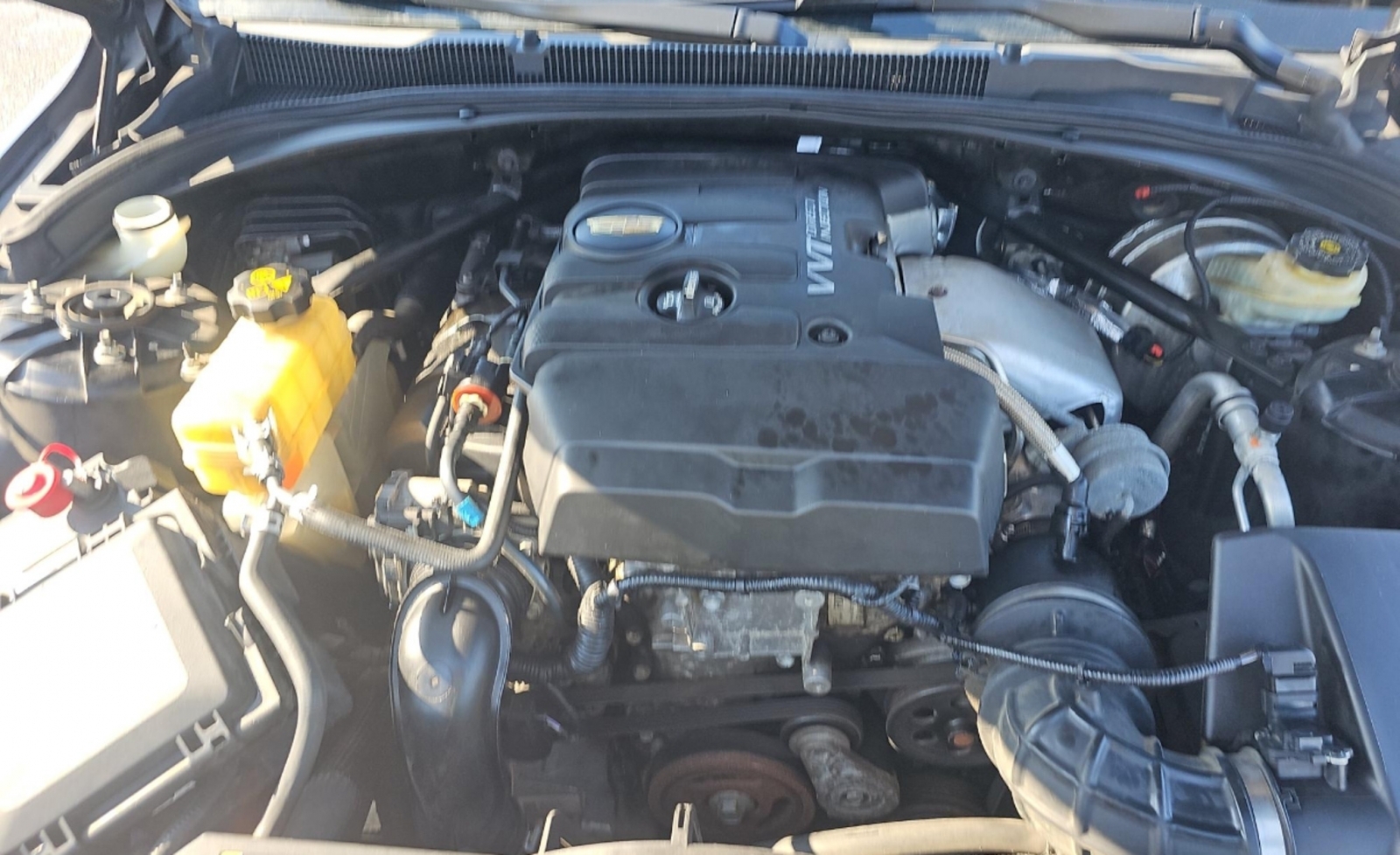 2016 Cadillac ATS Luxury Collection, 39647, Photo