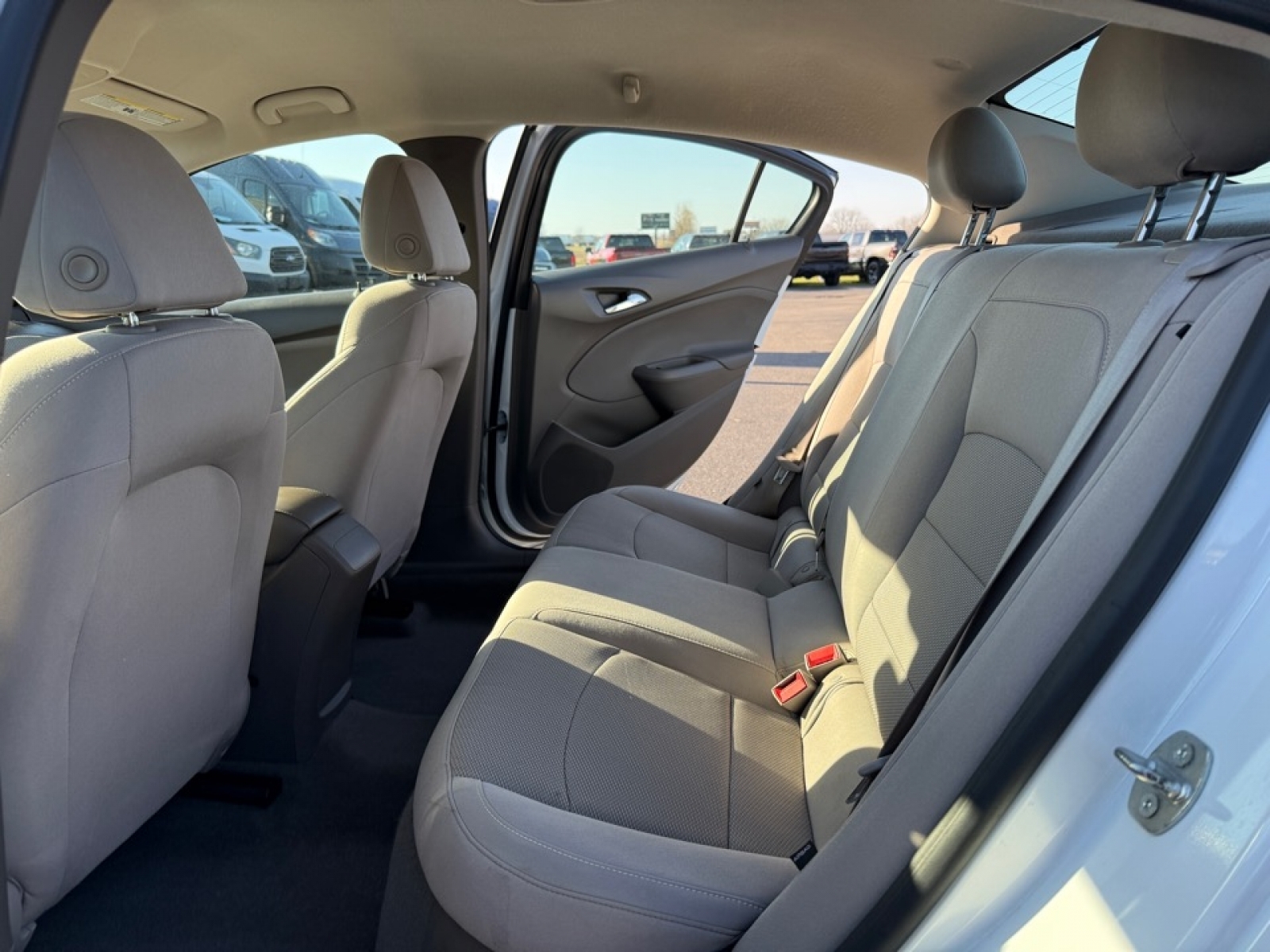 2016 Chevrolet Cruze LS Auto, 39192, Photo