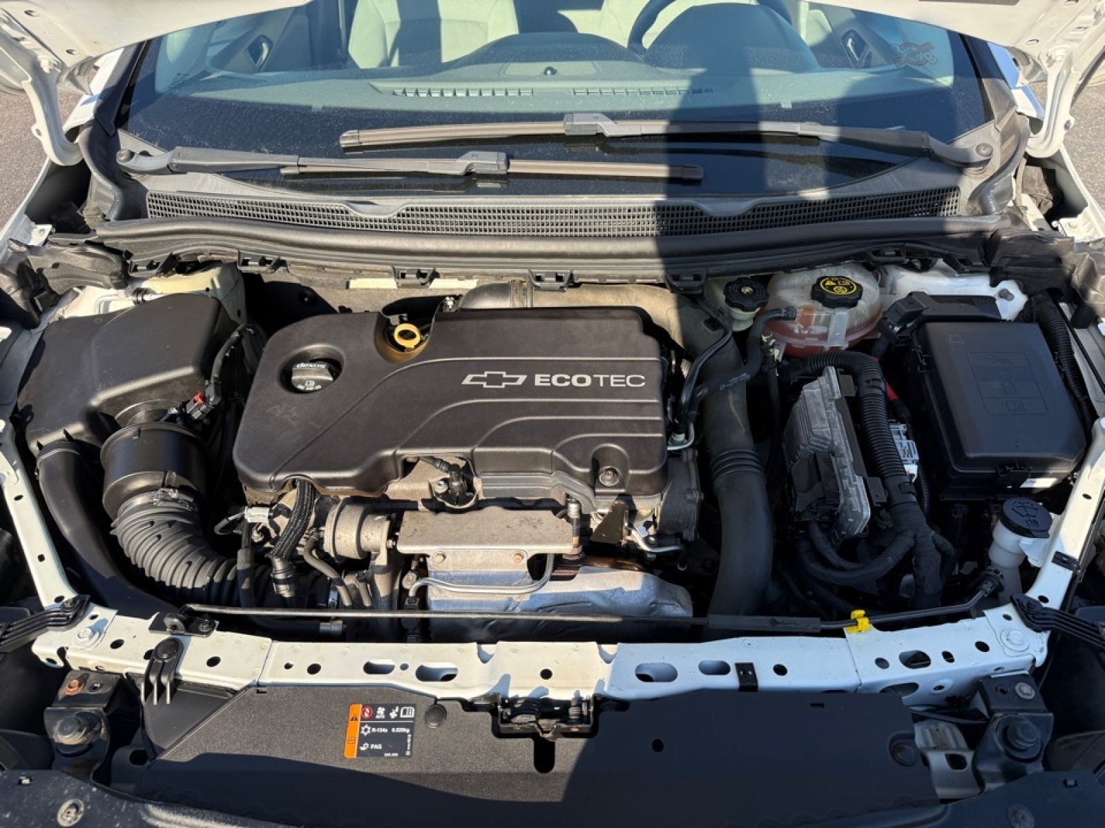 2016 Chevrolet Cruze LS Auto, 39192, Photo