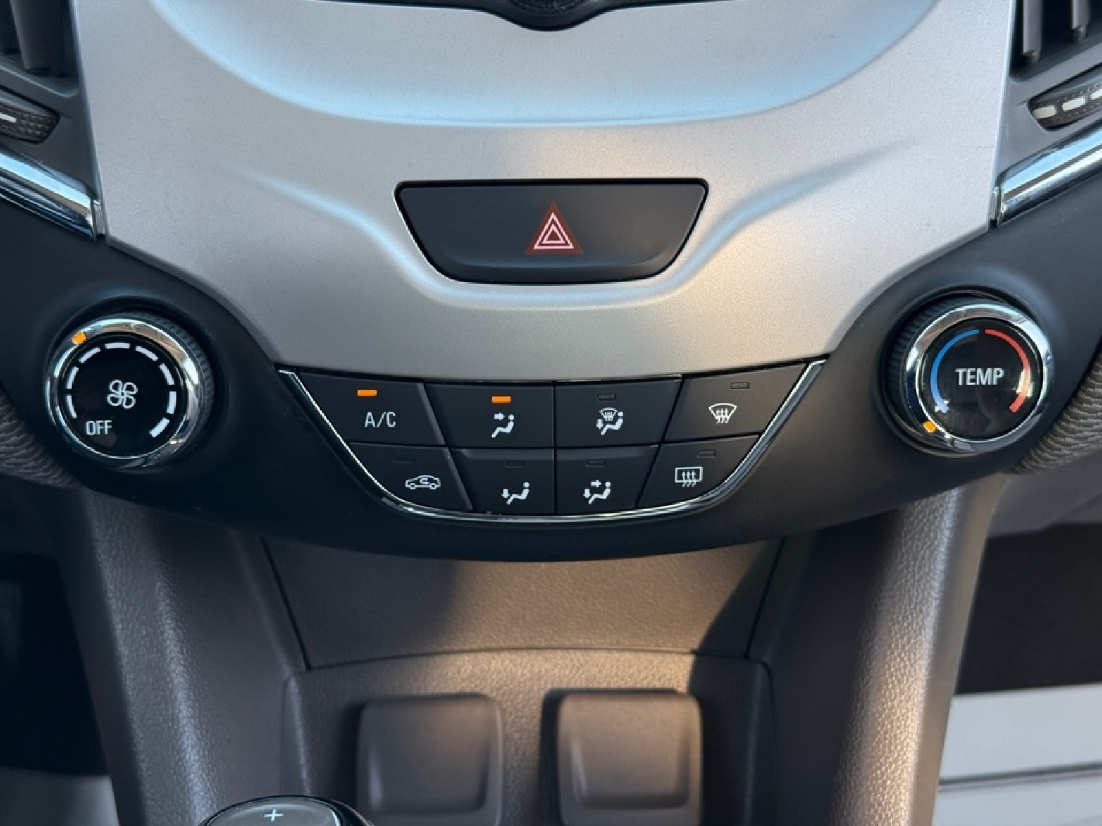 2016 Chevrolet Cruze LS Auto, 39192, Photo