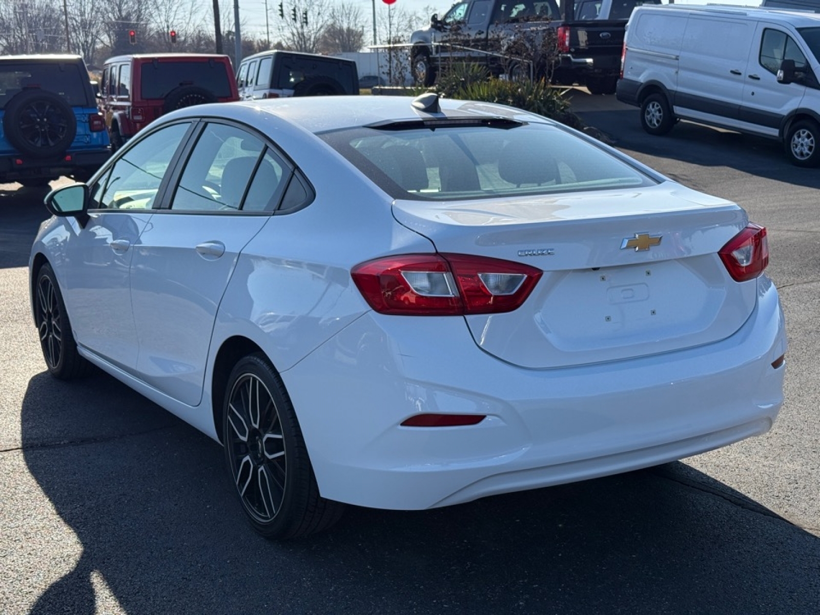 2016 Chevrolet Cruze LS Auto, 39192, Photo