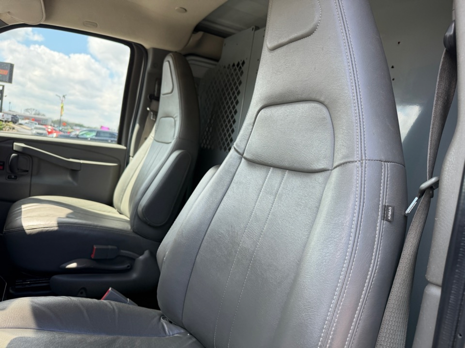 2016 Chevrolet Express 2500 Work Van, 39753, Photo