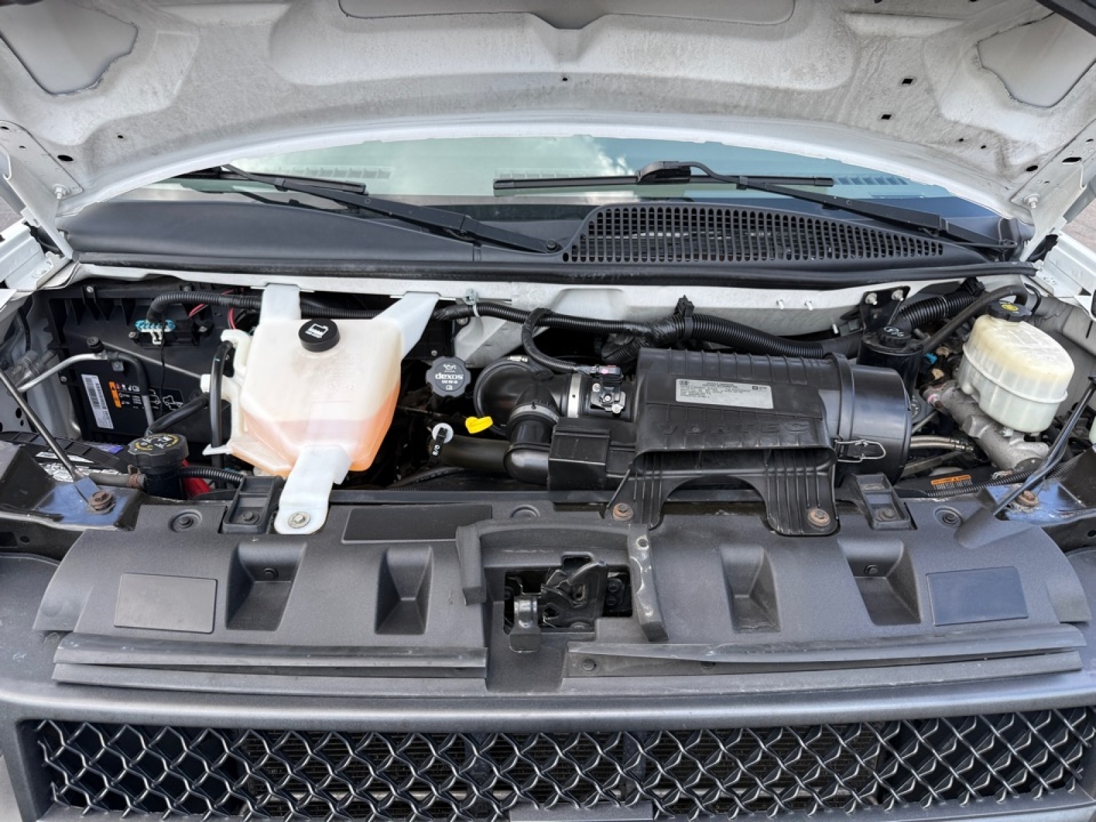 2016 Chevrolet Express 2500 Work Van, 39753, Photo