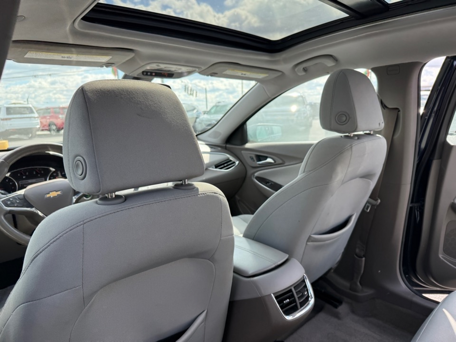 2016 Chevrolet Malibu 1LT, 39366B, Photo