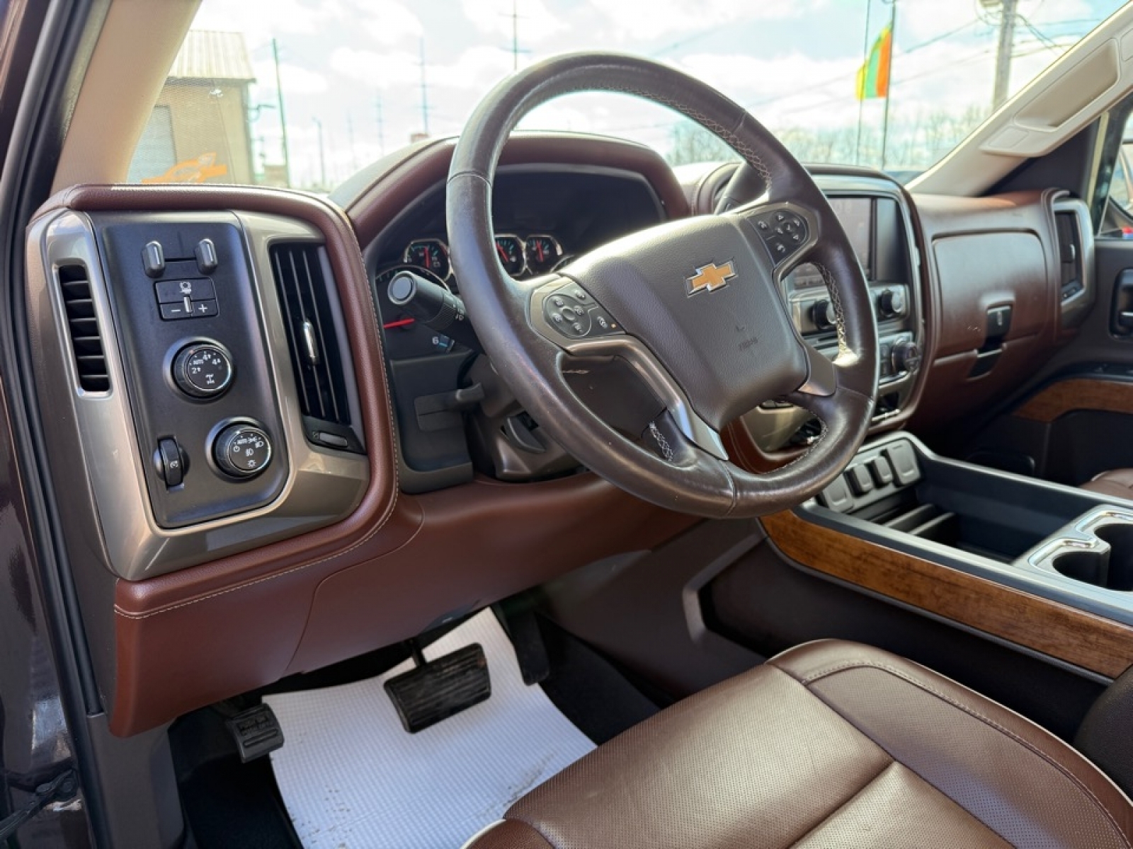 2016 Chevrolet Silverado 1500 High Country, 39493, Photo
