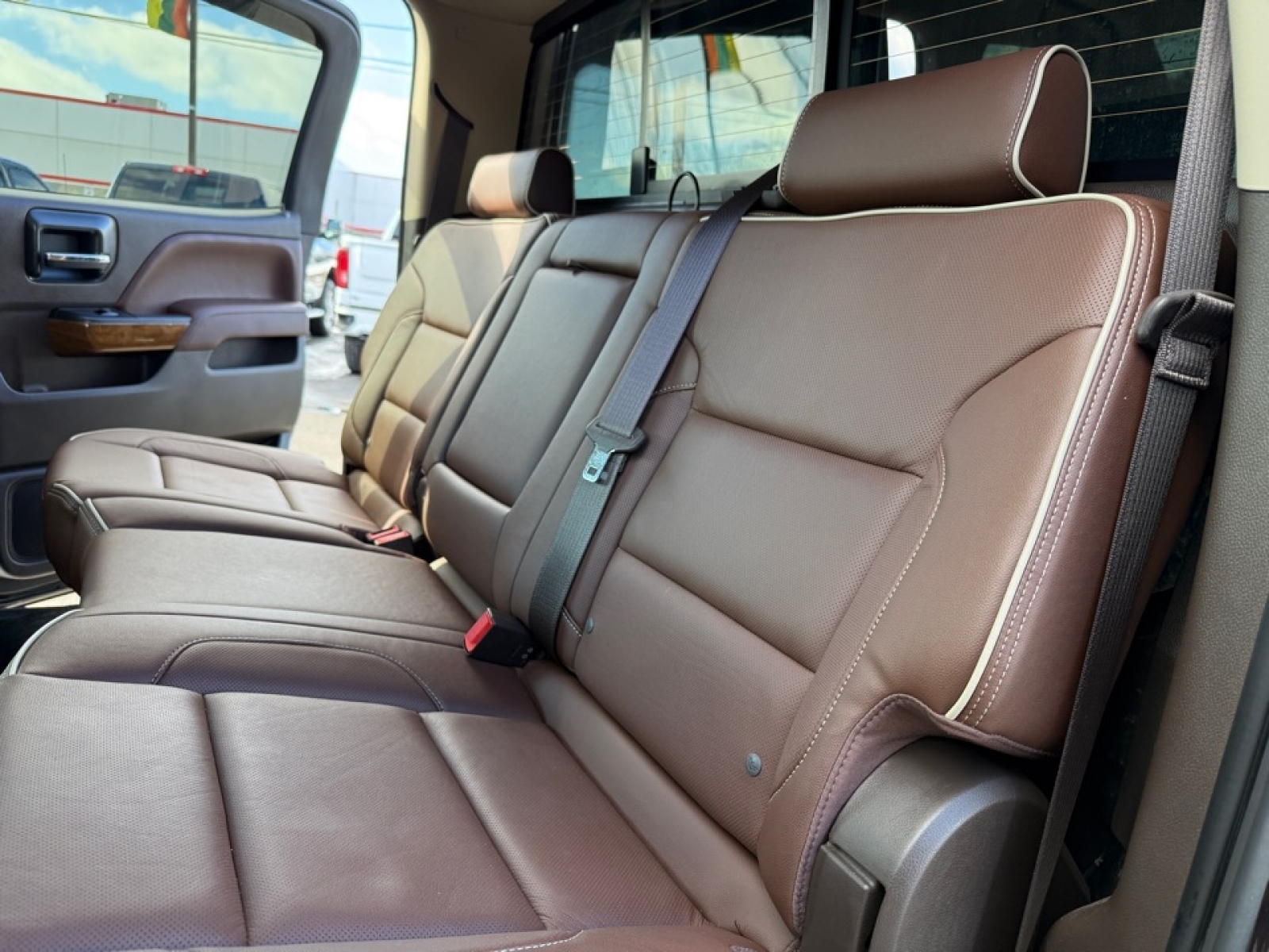 2016 Chevrolet Silverado 1500 High Country, 39493, Photo