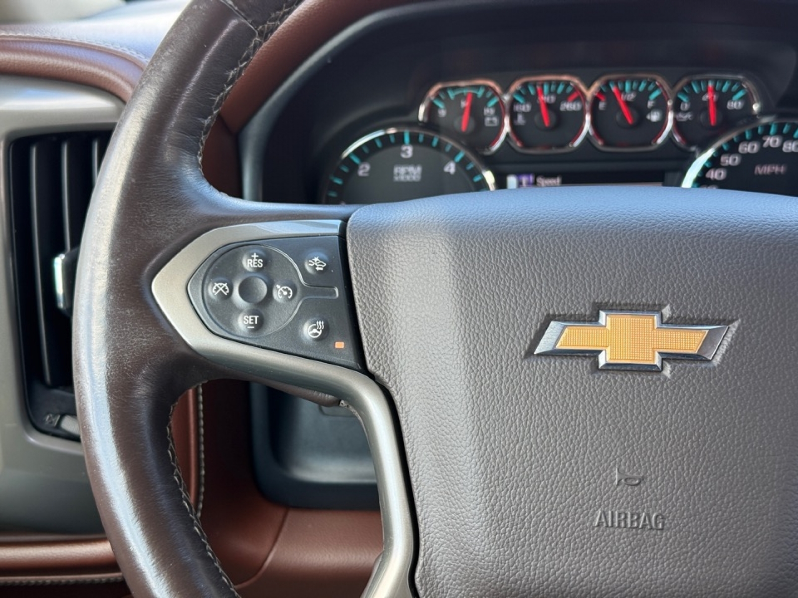 2016 Chevrolet Silverado 1500 High Country, 39493, Photo