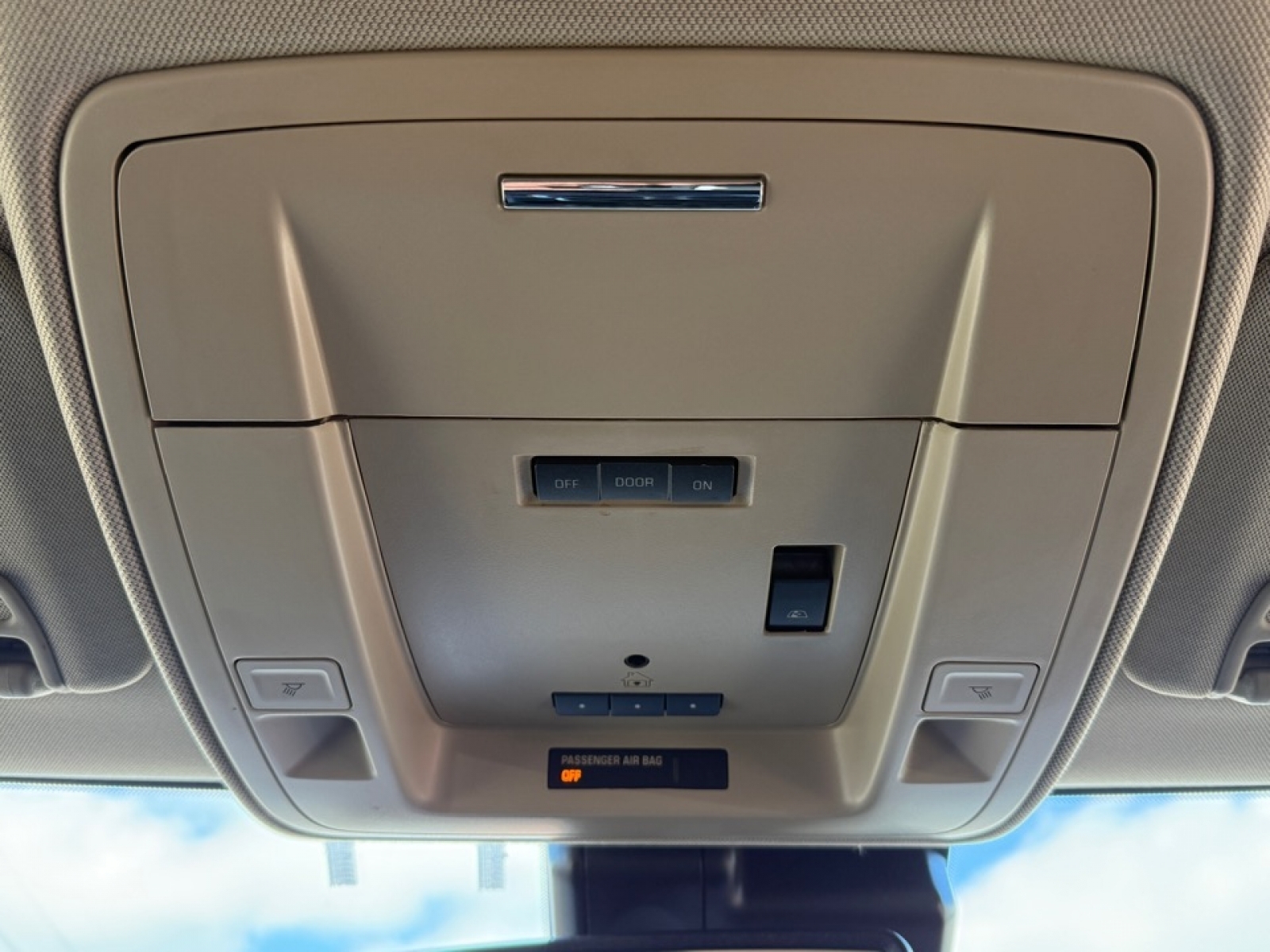 2016 Chevrolet Silverado 1500 High Country, 39493, Photo